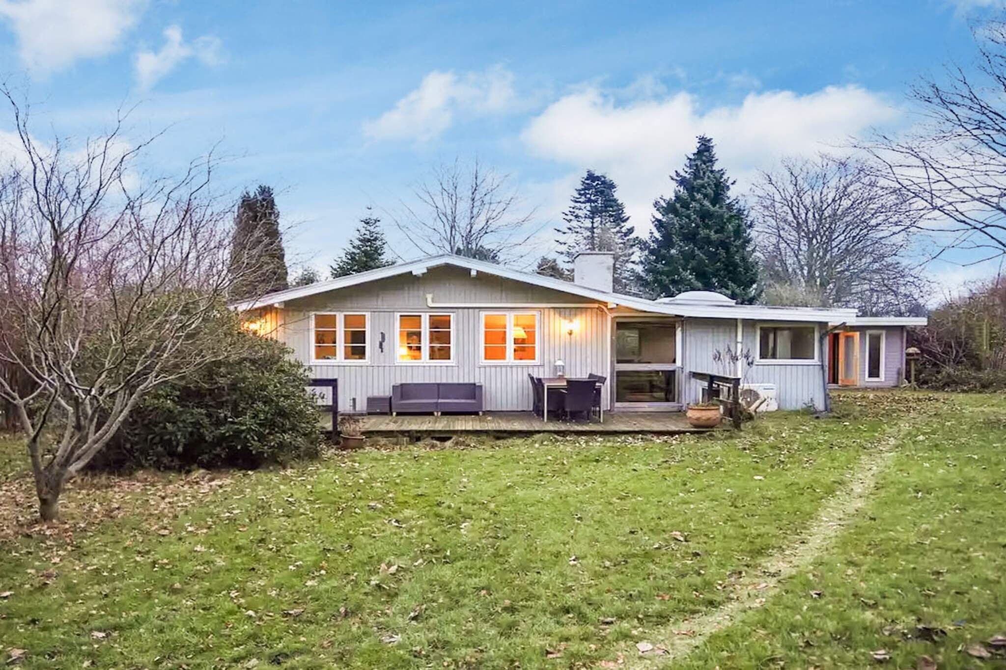 5 Sterne Ferienhaus in Dronningmølle-Im Freien