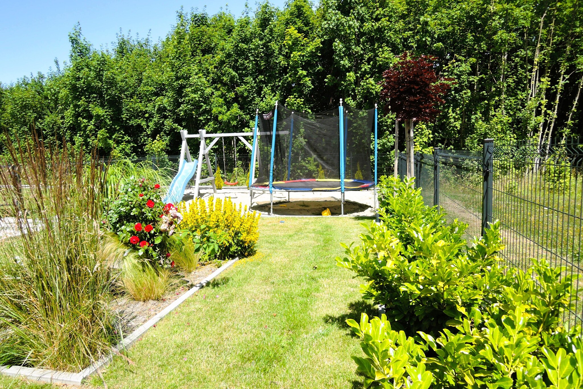 Dom wakacyjny Bursztynowa 2b na 4 osoby-Gardens summer