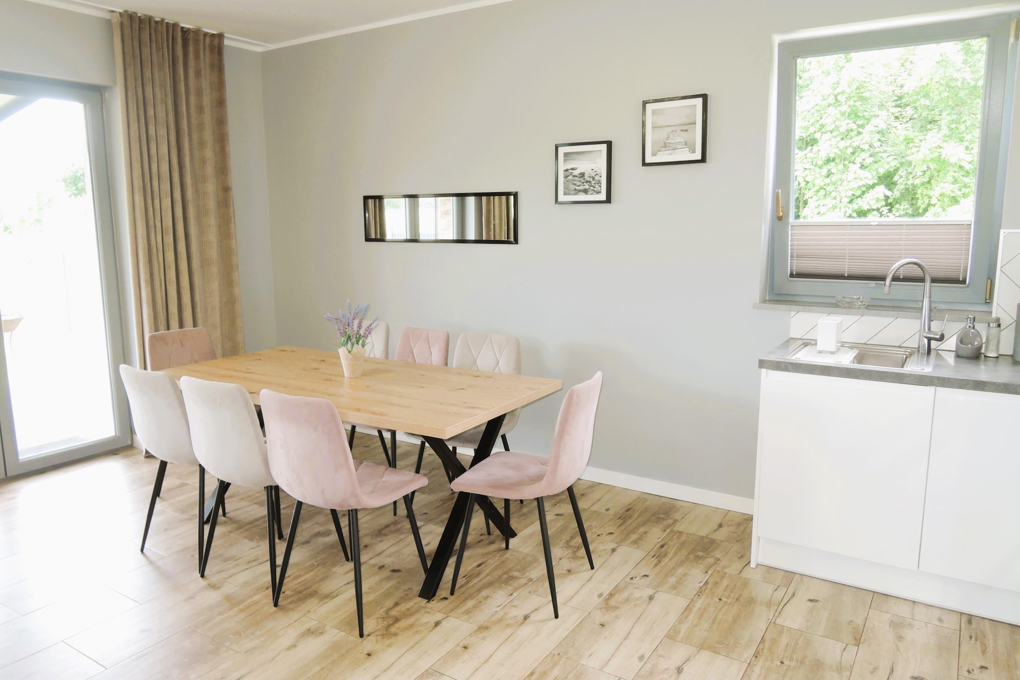 Dom wakacyjny Bursztynowa 2b na 4 osoby-Dining room