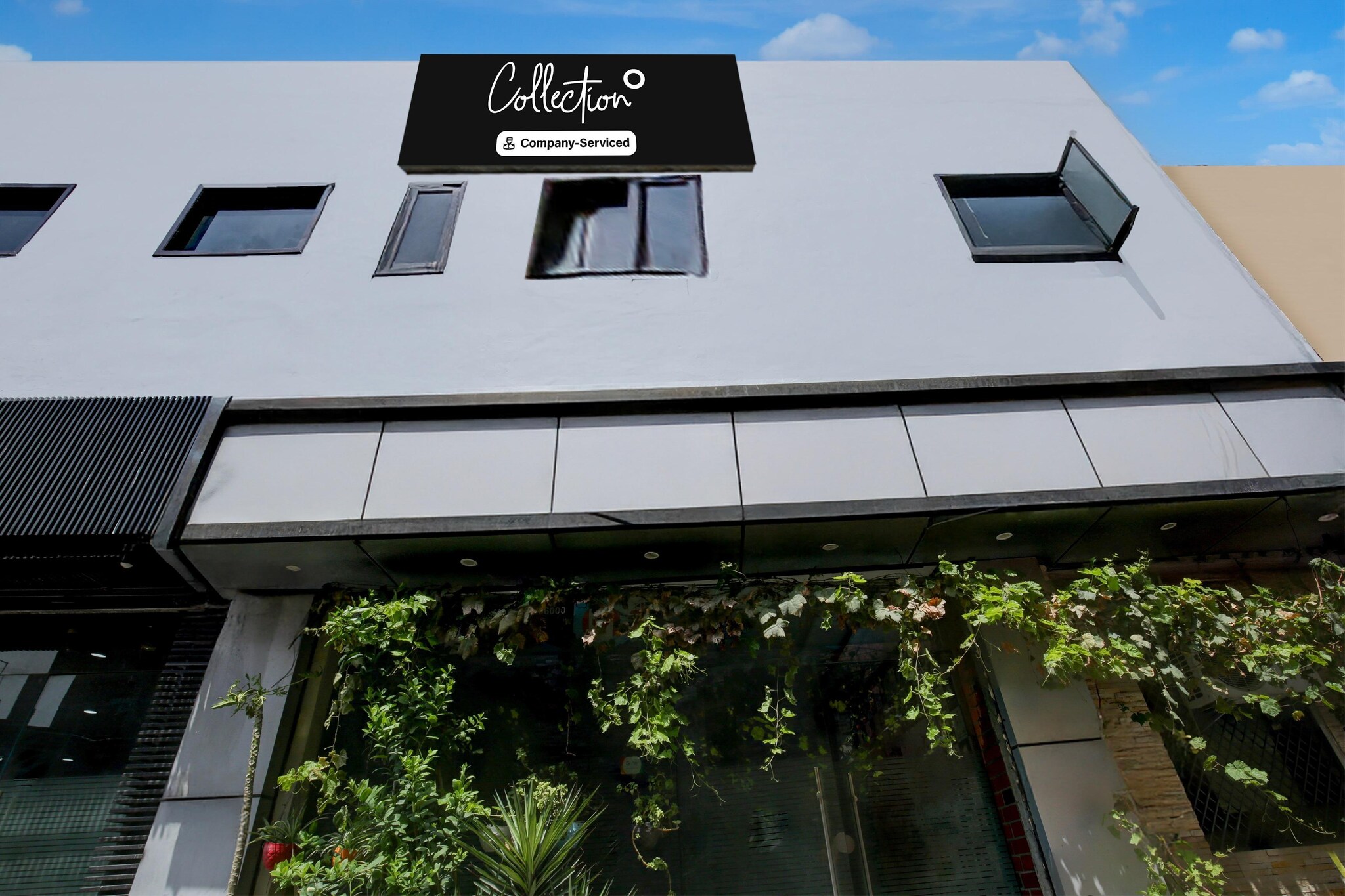 Collection O Ishwar Nagar Near Golden Temple