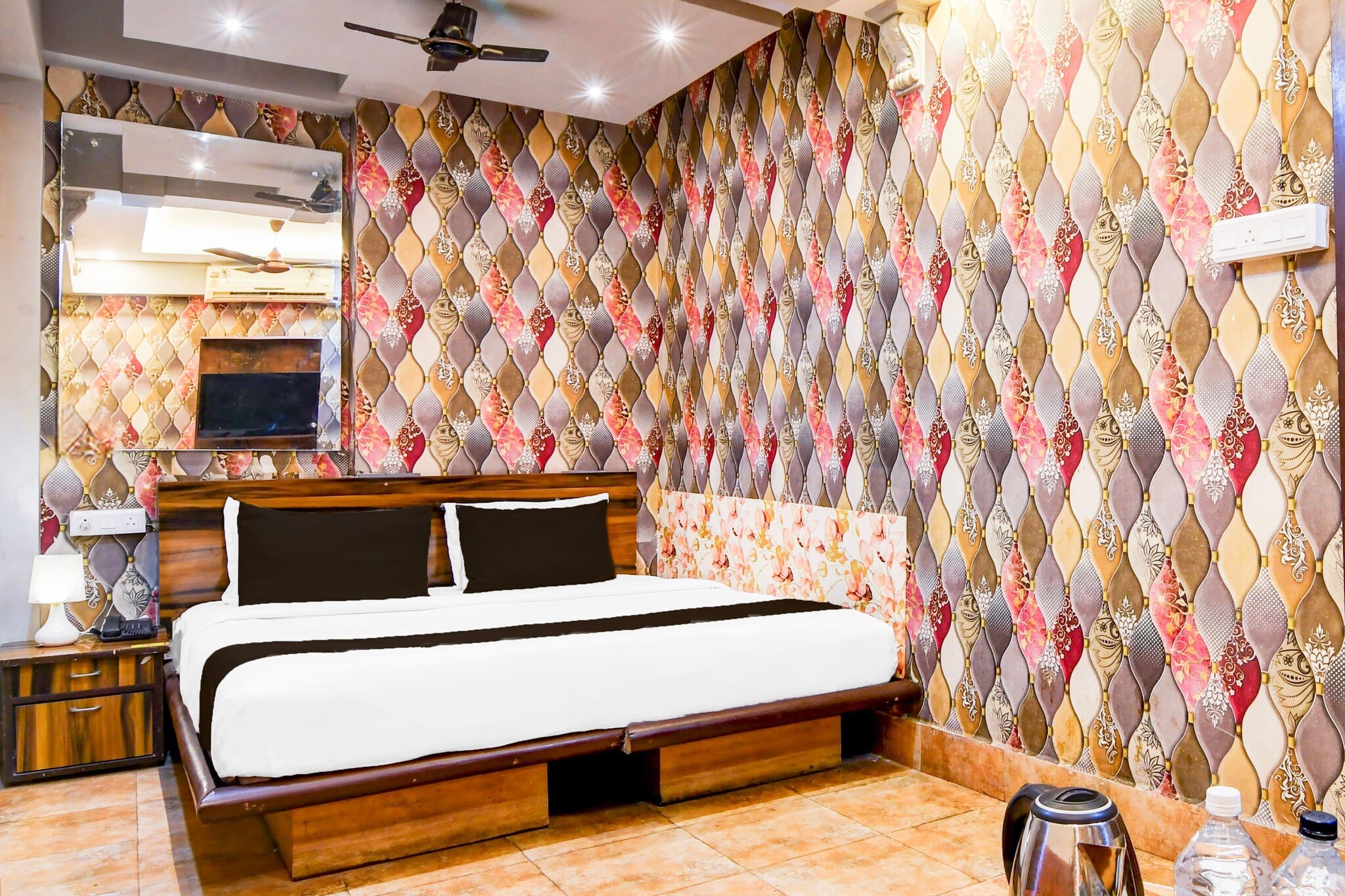 Collection O Circus Avenue Road