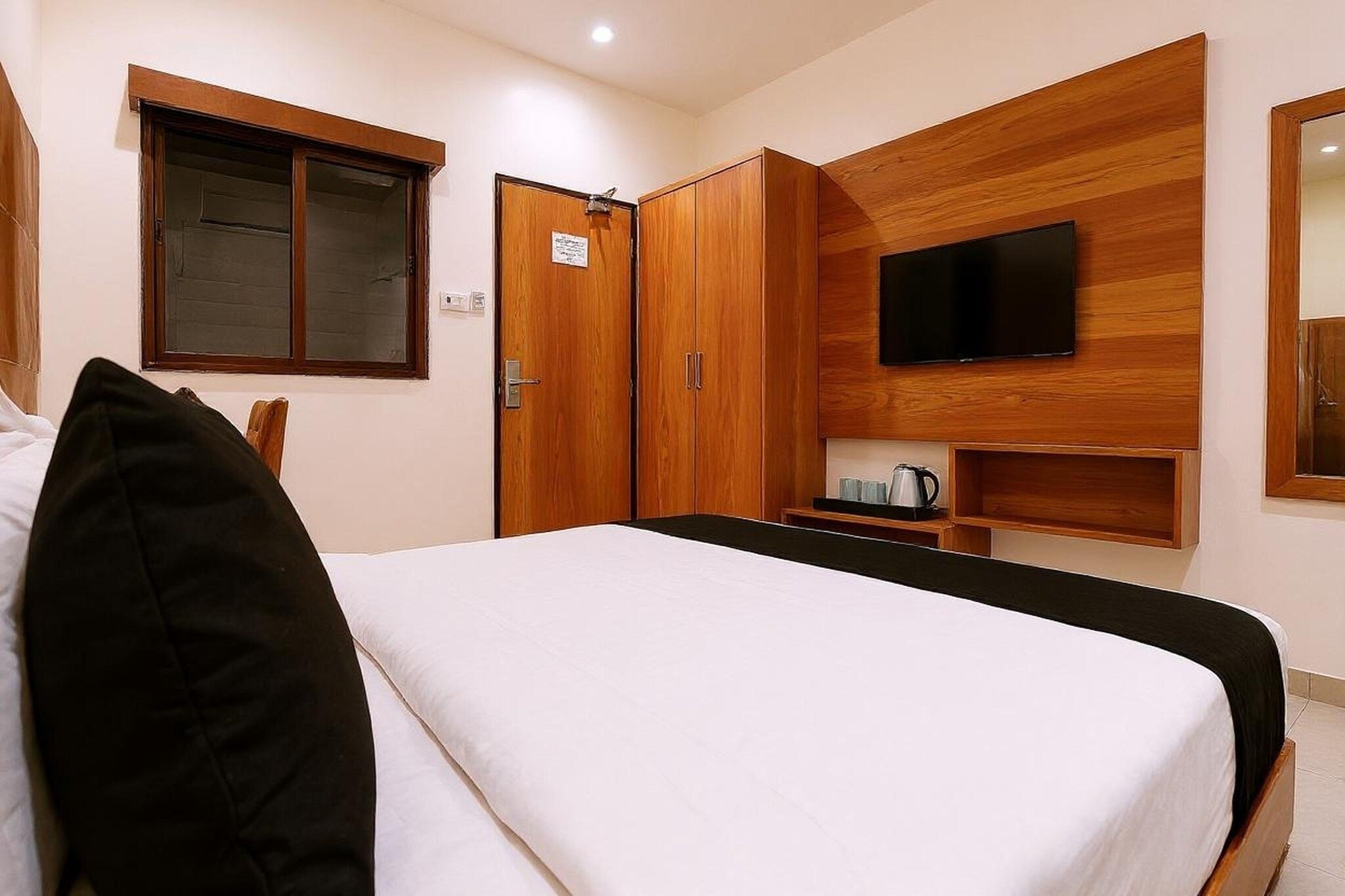 Super Townhouse Oak Times Square Le Western