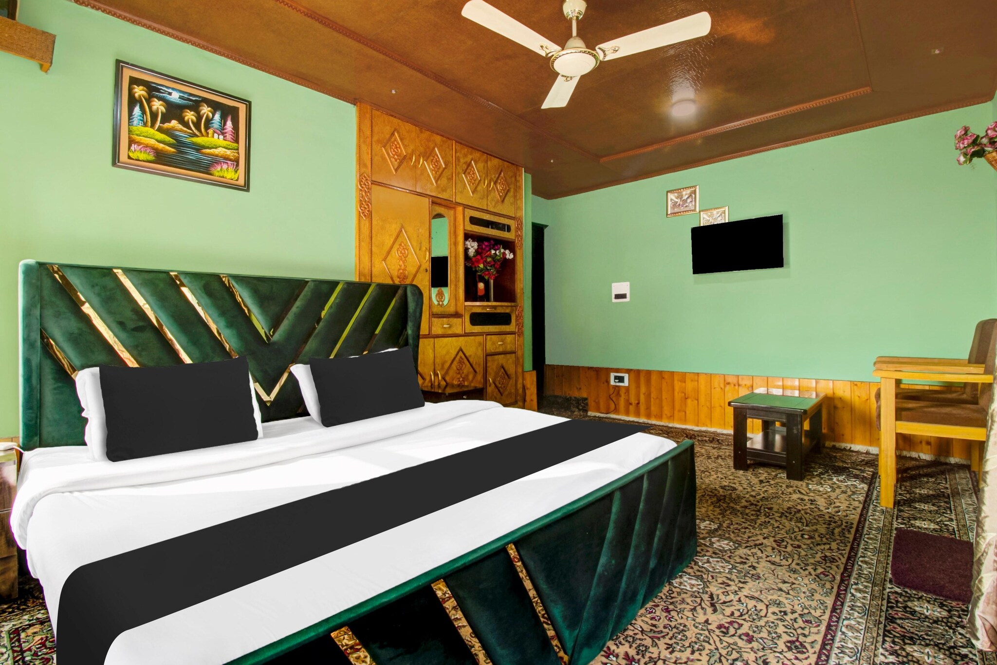 Comfortable Accommodations: Super Collection O Brein Nishat Formerly Continental Guest House in Srinagar offers family rooms with private bathrooms, work desks, and seating areas. Each room includes free toiletries, a TV, and tiled floors.

Essential Facilities: Guests enjoy free WiFi, a 24-hour front desk, housekeeping service, room service, and luggage storage. The hotel provides a continental and à la carte breakfast, ensuring a pleasant start to the day.

Prime Location: Located 21 km from Srinagar Airport, the hotel is near attractions such as Shankaracharya Mandir (12 km), Pari Mahal (7 km), and Hazratbal Mosque (8 km). Highly rated by guests, the hotel offers a convenient stay.

Unmarried couples are warmly welcome at this property.
Guests with local ID proof are warmly welcome.
Early Check-In Policy: A full day’s room rate will be charged for check-ins before 6:00 AM. Complimentary early check-in is available between 6:00 AM and 10:00 AM, subject to room availability.
Check-in is only available to guests aged 18 and above. Please provide a government-issued ID to confirm your age.