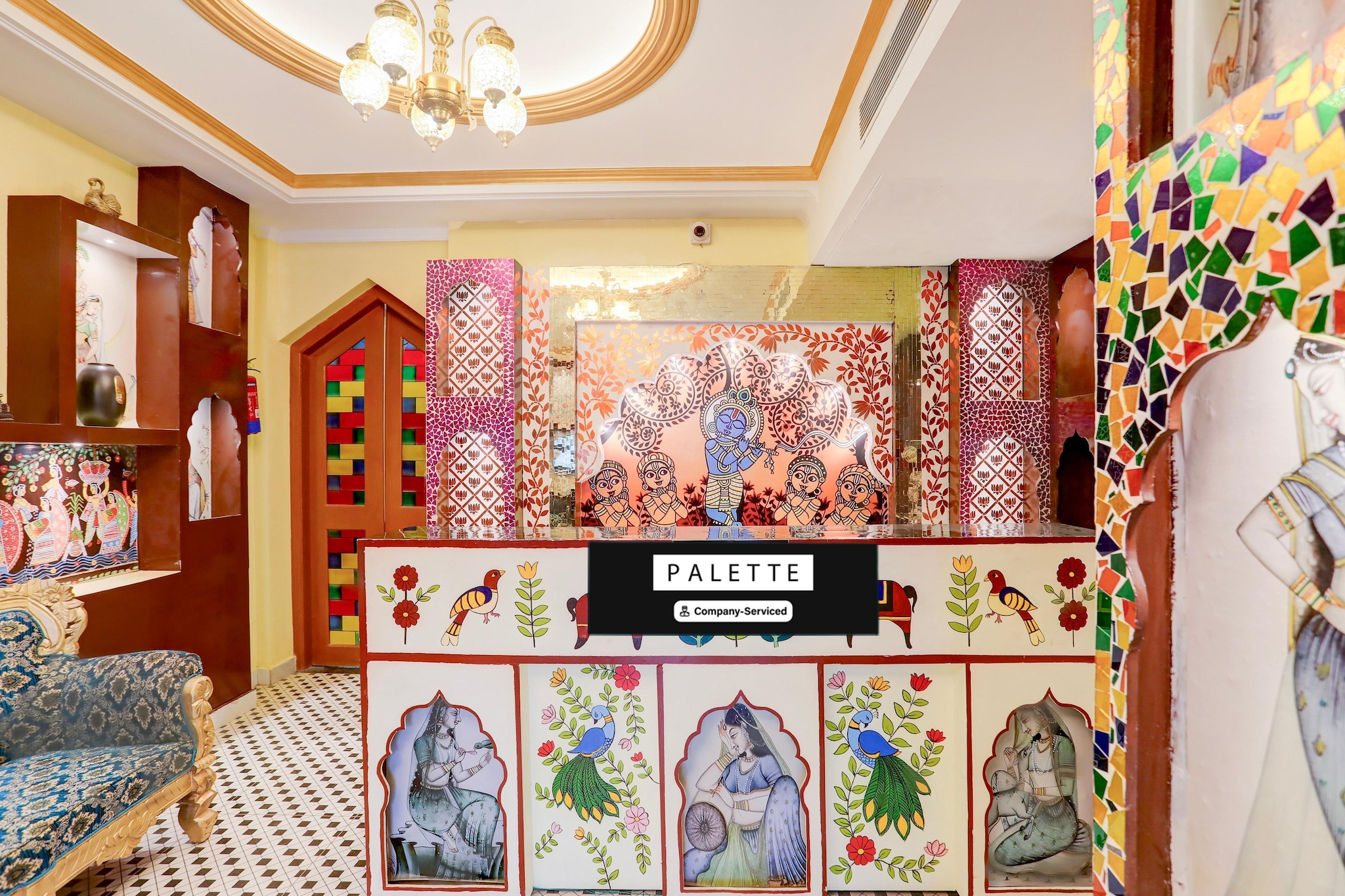 Ground floor: (bedroom(double bed, TV, seating area, air conditioning, telephone, Floor mattress), bathroom(bathtub or shower, shower, washbasin, toilet, Towels incl., shampoo, body soap, hot water), lift)