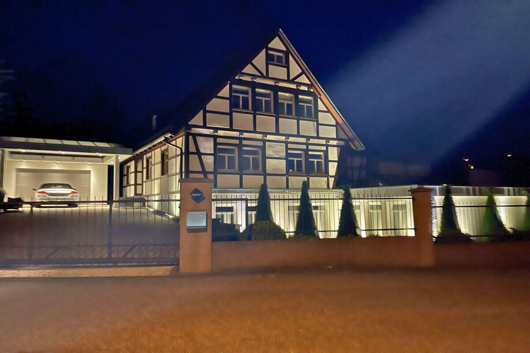 Große Fewo mit Freizeitraum in Kastellaun-Exterieur winter