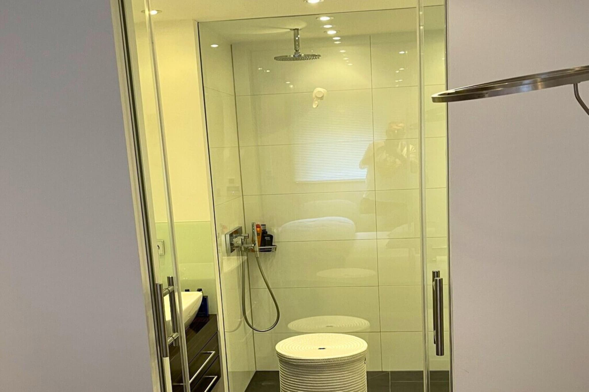 Große Fewo mit Freizeitraum in Kastellaun-Badkamer