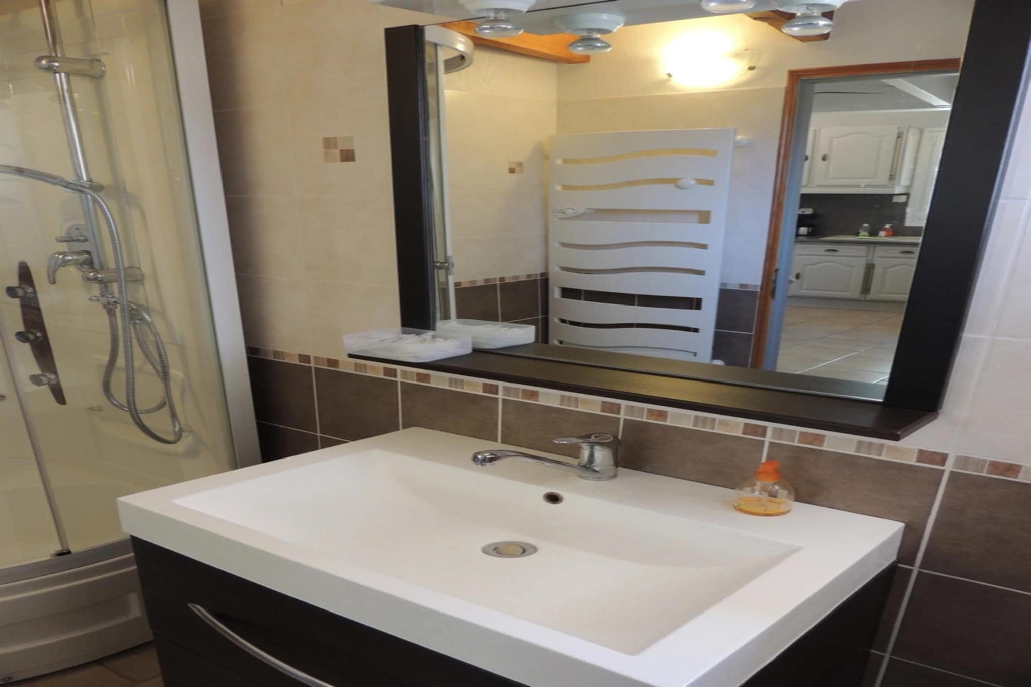 L'hôte antique-Badkamer