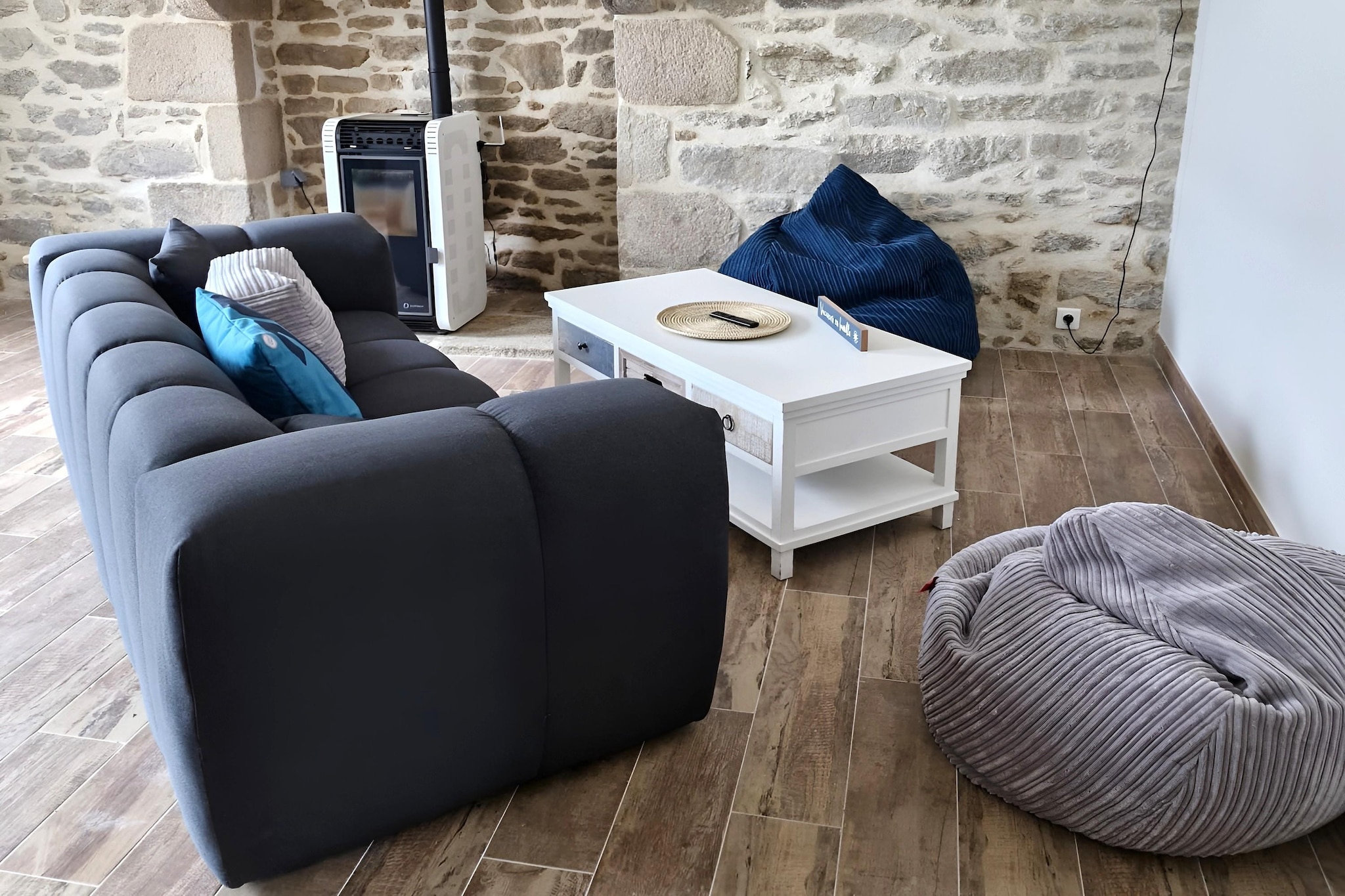 Maison de ville avec terrasse/jardin Guerlesquin-Woonkamer