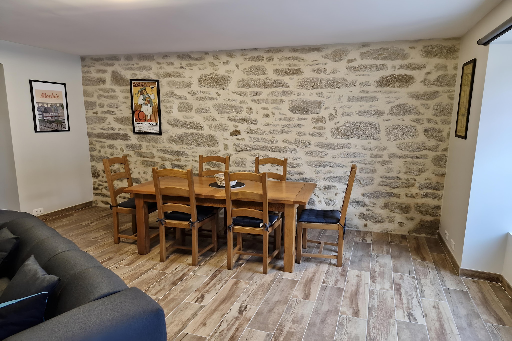 Maison de ville avec terrasse/jardin Guerlesquin