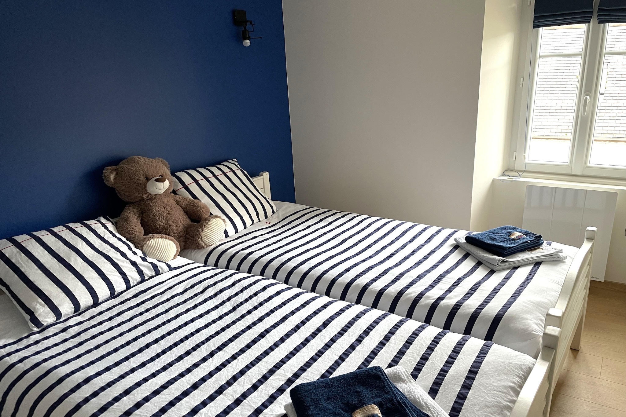 Maison de ville avec terrasse/jardin Guerlesquin-Slaapkamer