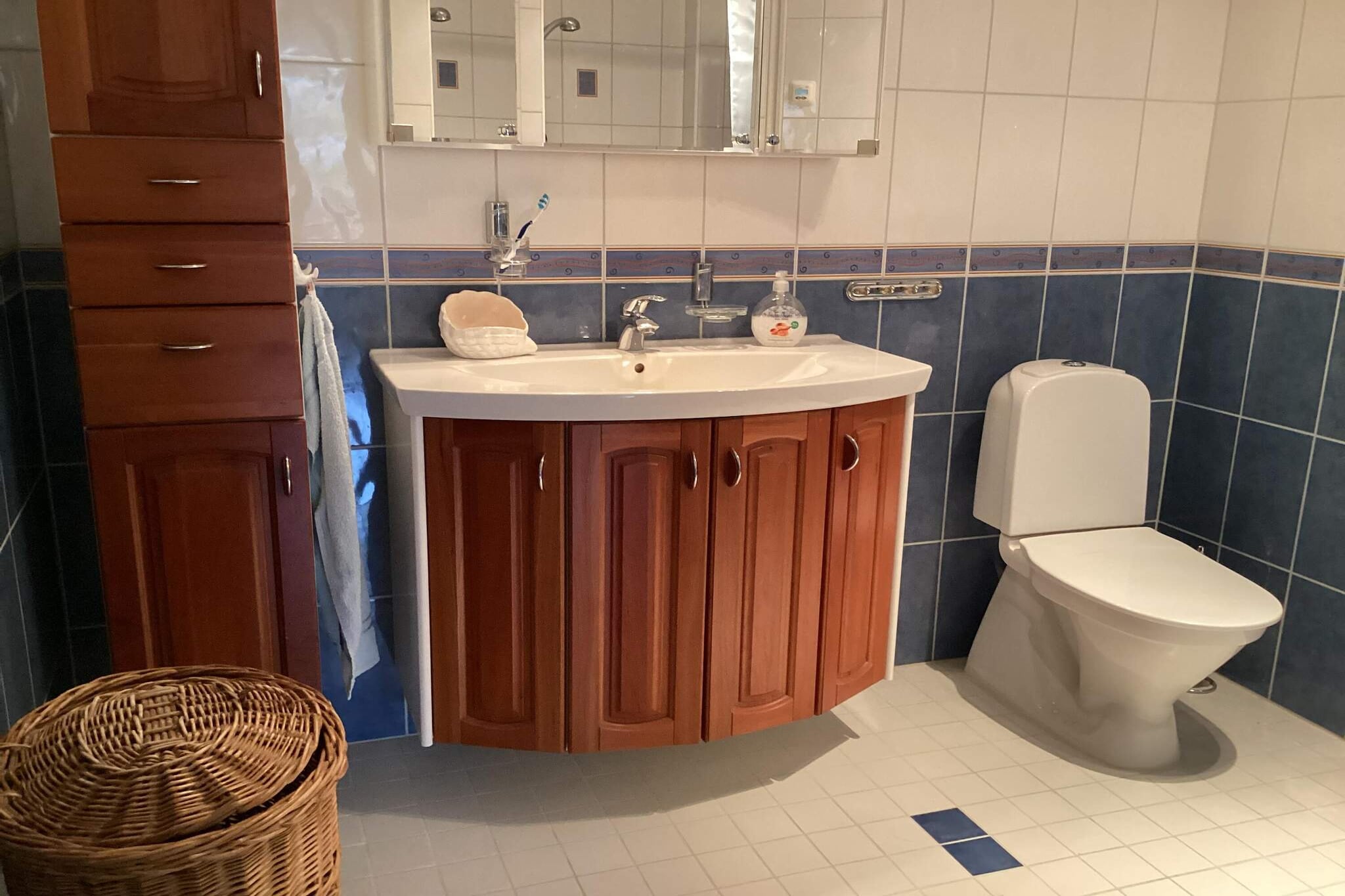 4 Sterne Ferienhaus in HENÅN-Innen