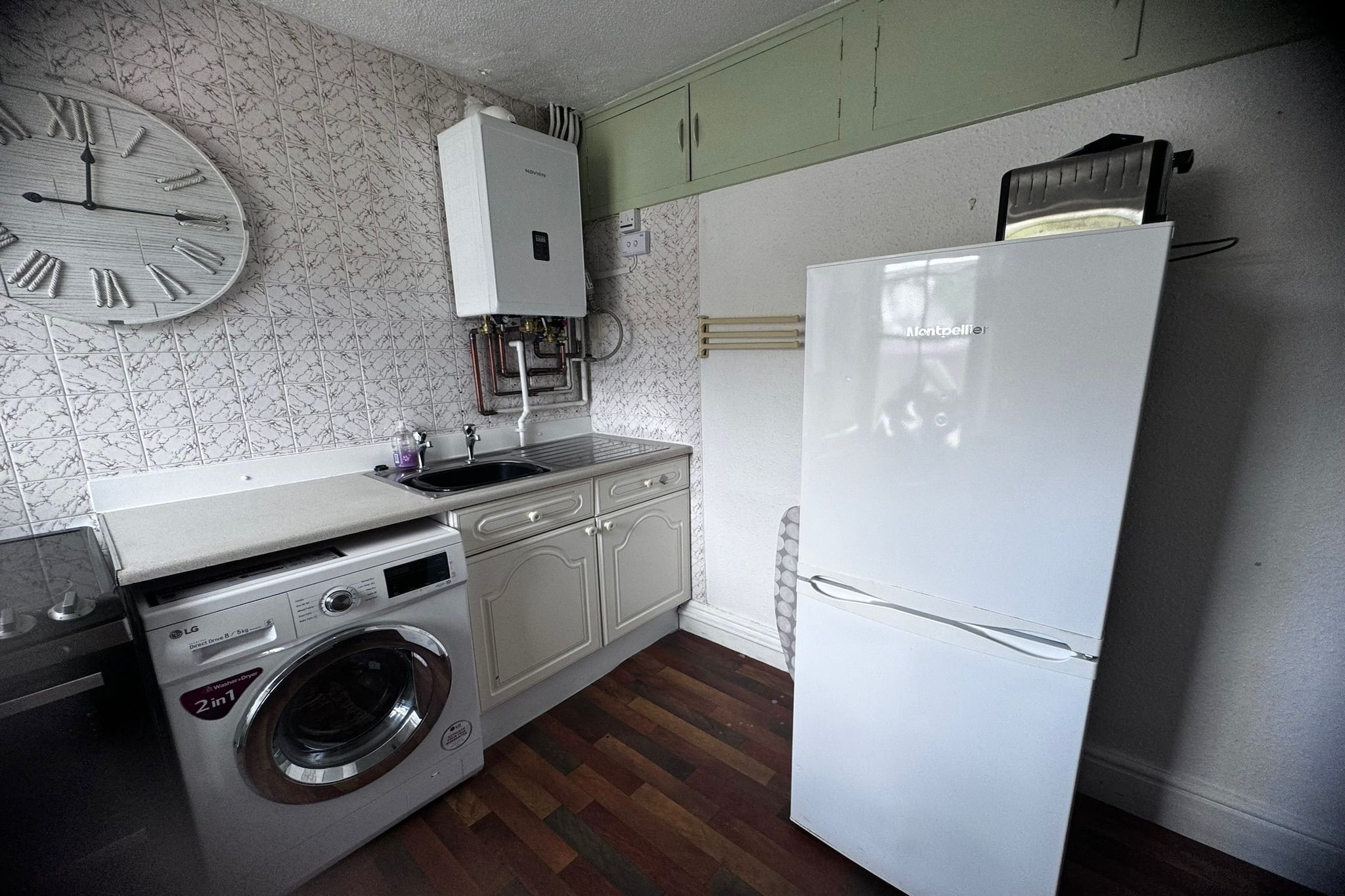 SEASIDE  Two Bed Room Apartment  4 Guest-Keuken