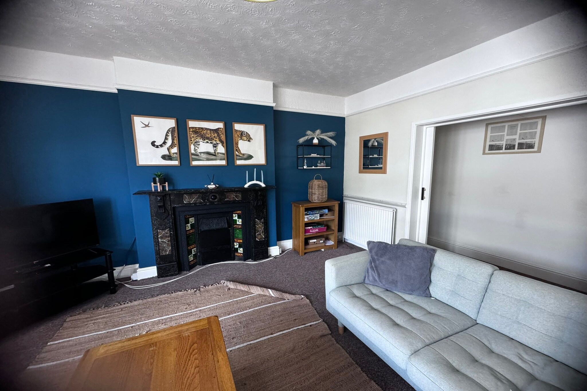 SEASIDE  Two Bed Room Apartment  5 Guest-Woonkamer