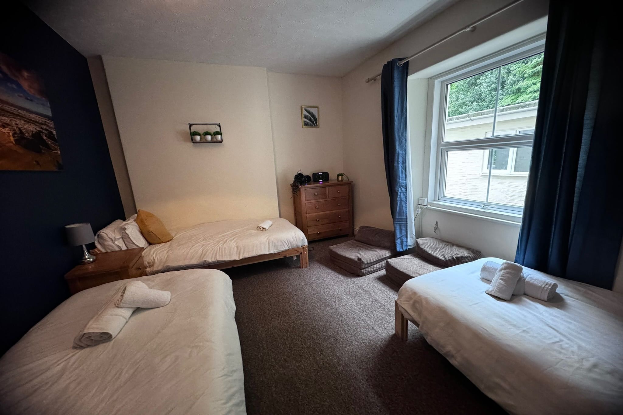 SEASIDE  Two Bed Room Apartment  5 Guest-Slaapkamer