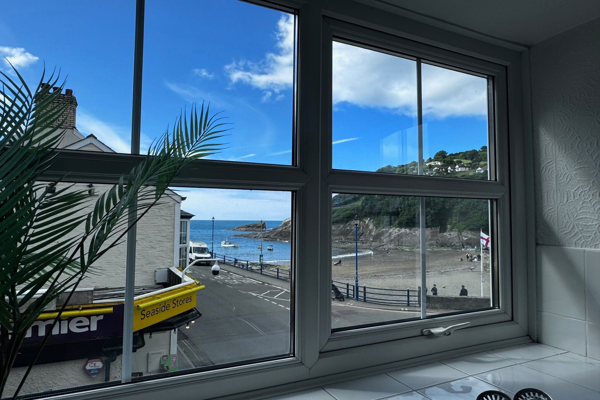 SEASIDE  Two Bed Room Apartment  5 Guest-Slaapkamer