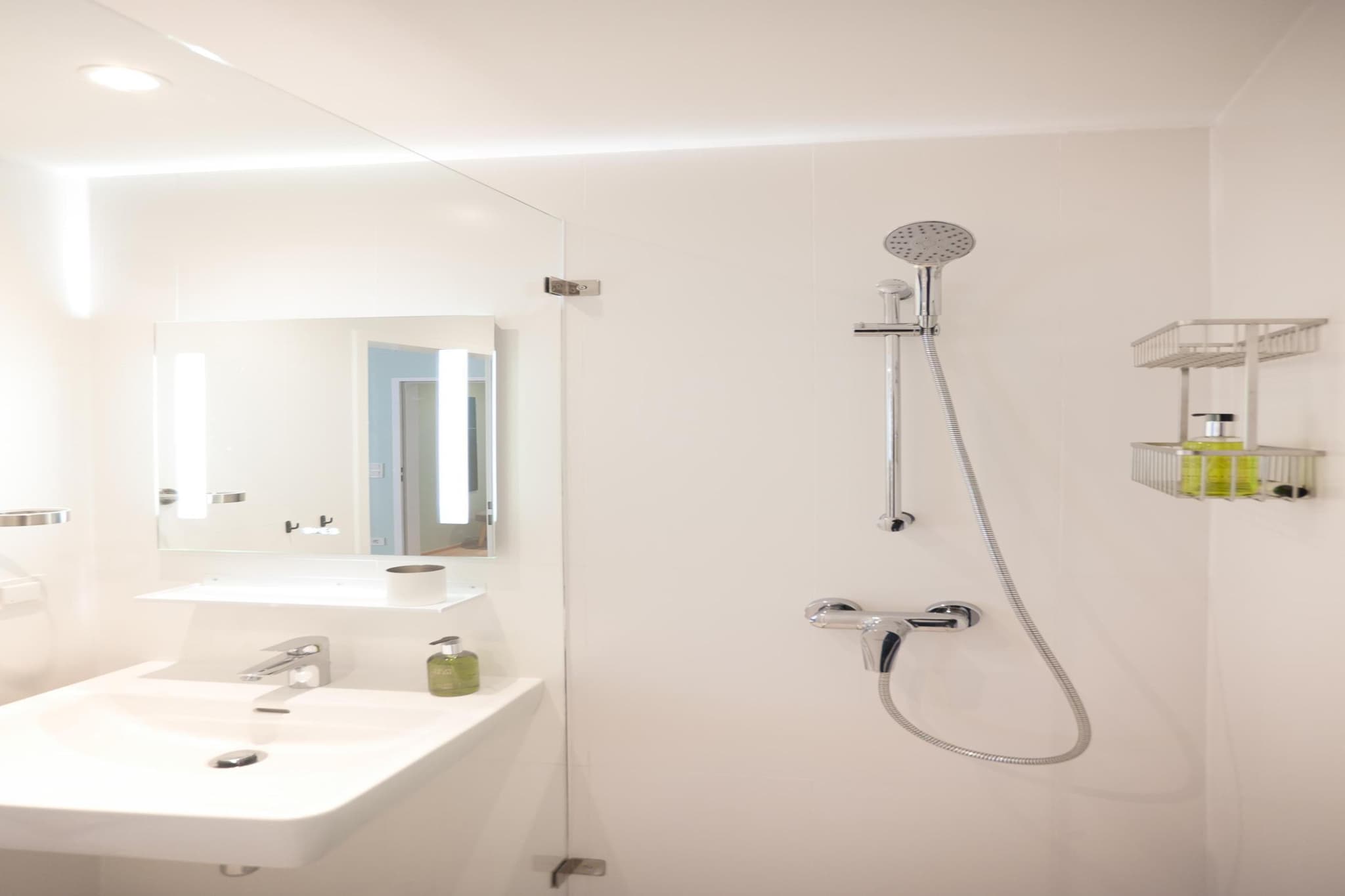 URBANAUTS FLATS Cubertia - 4 Personen-Bathroom