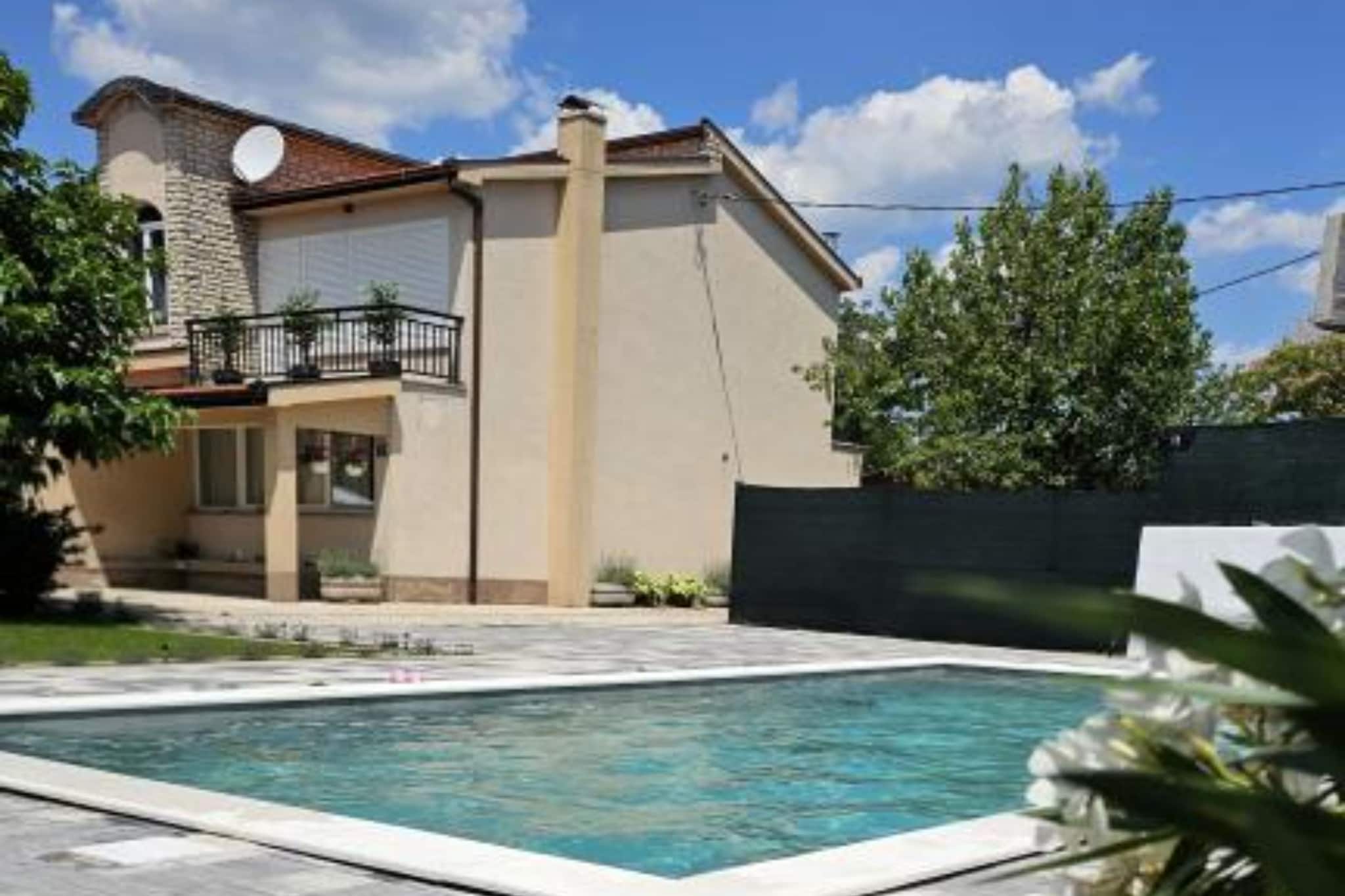 Countryside Villa Tajo - Four Bedroom Holiday Home  with Swimming Pool-Swimming pool