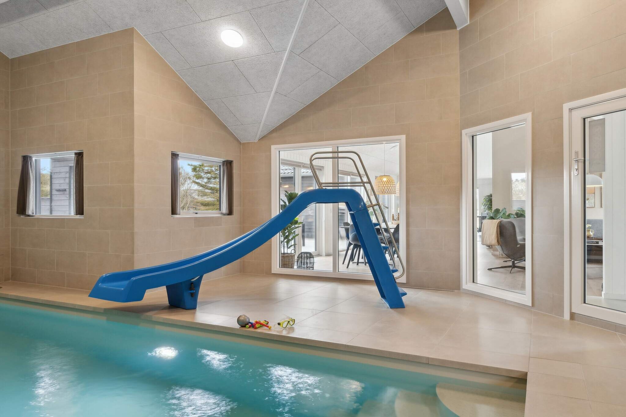 5 Sterne Ferienhaus in Rødby-Schwimmbad