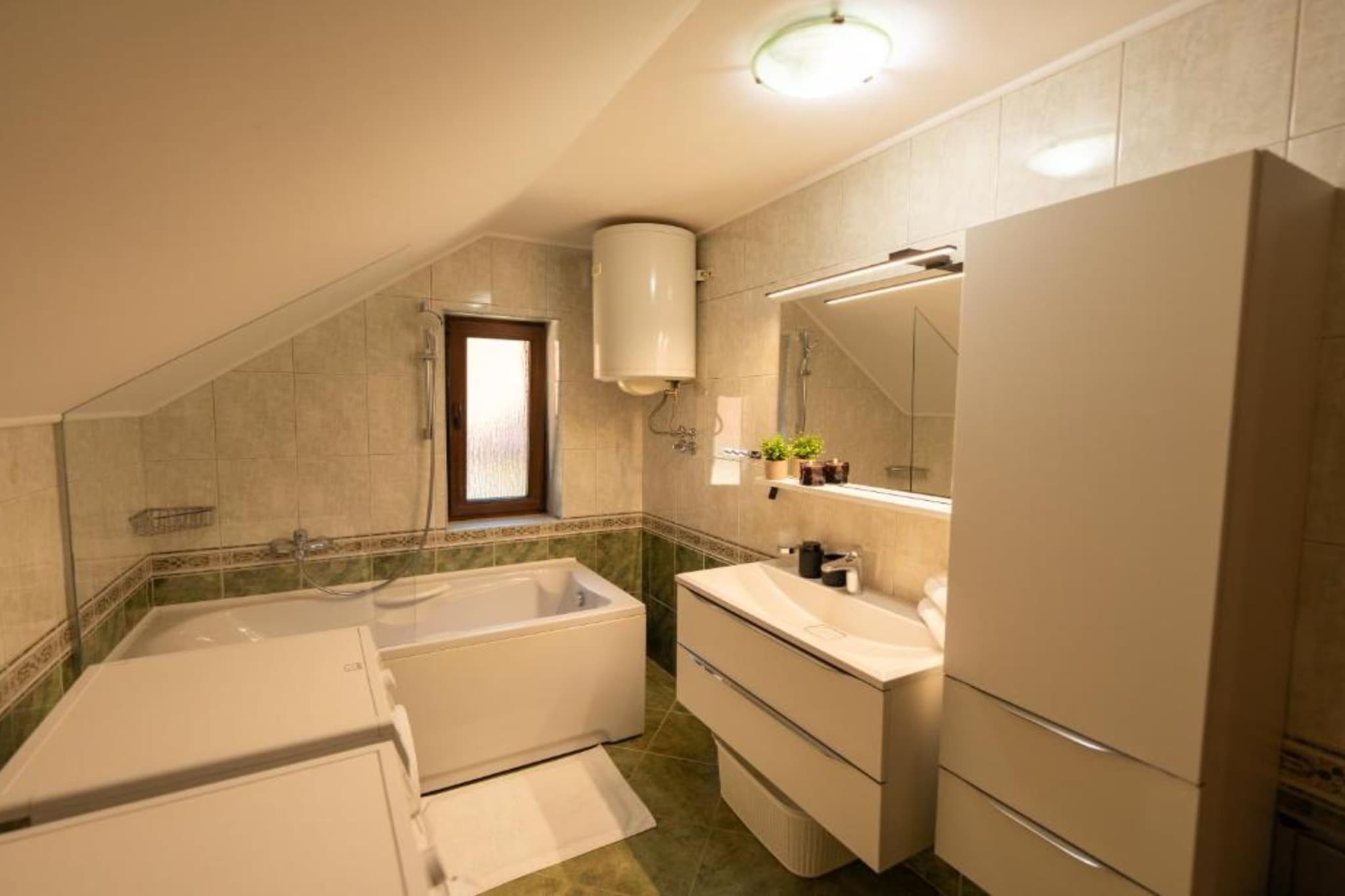 Villa Narnia - Three Bedroom Villa-Badkamer