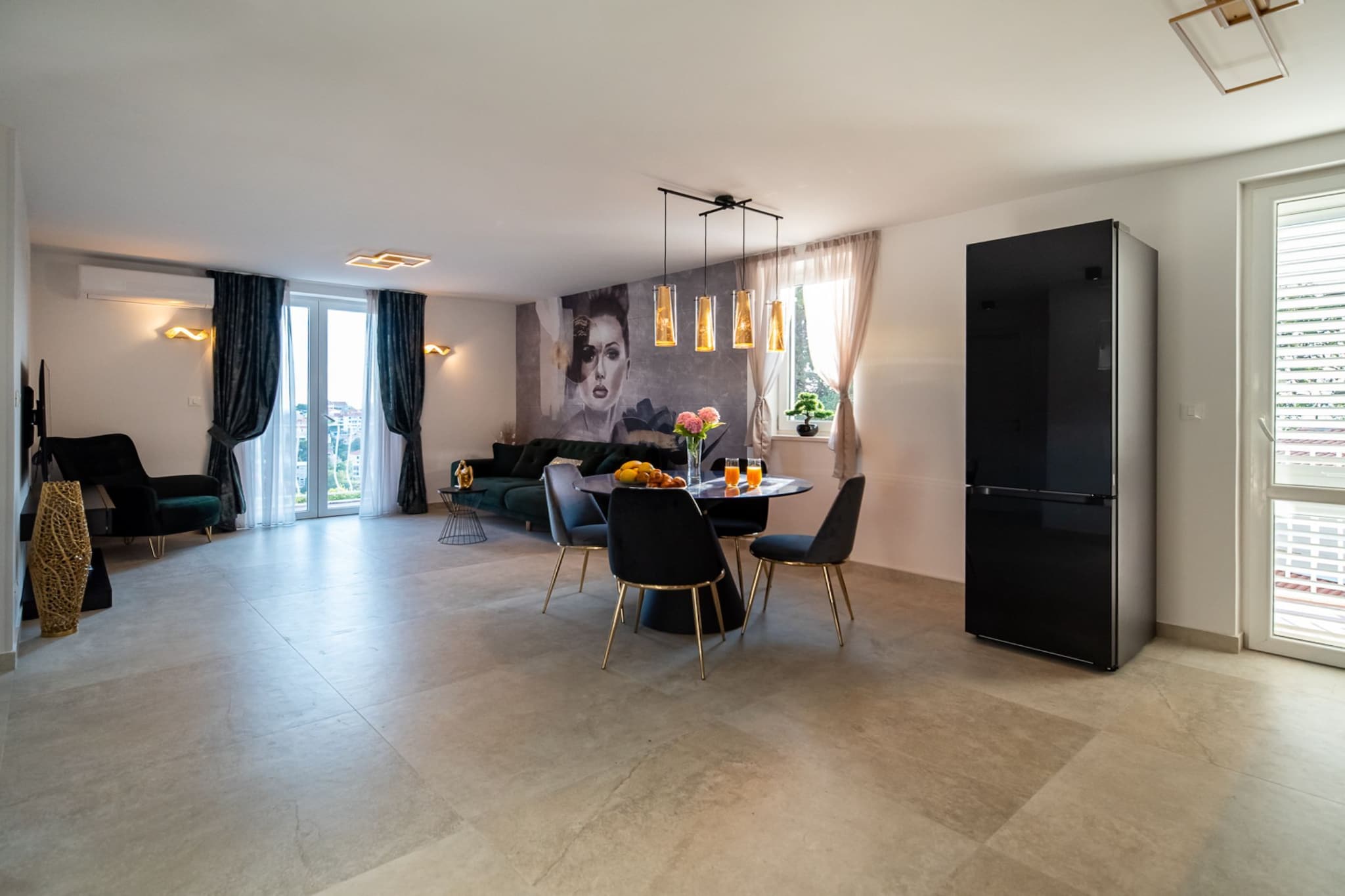 Apartments Sweet Escape - Two Bedroom Apartment with Terrace and Sea View-Eetkamer