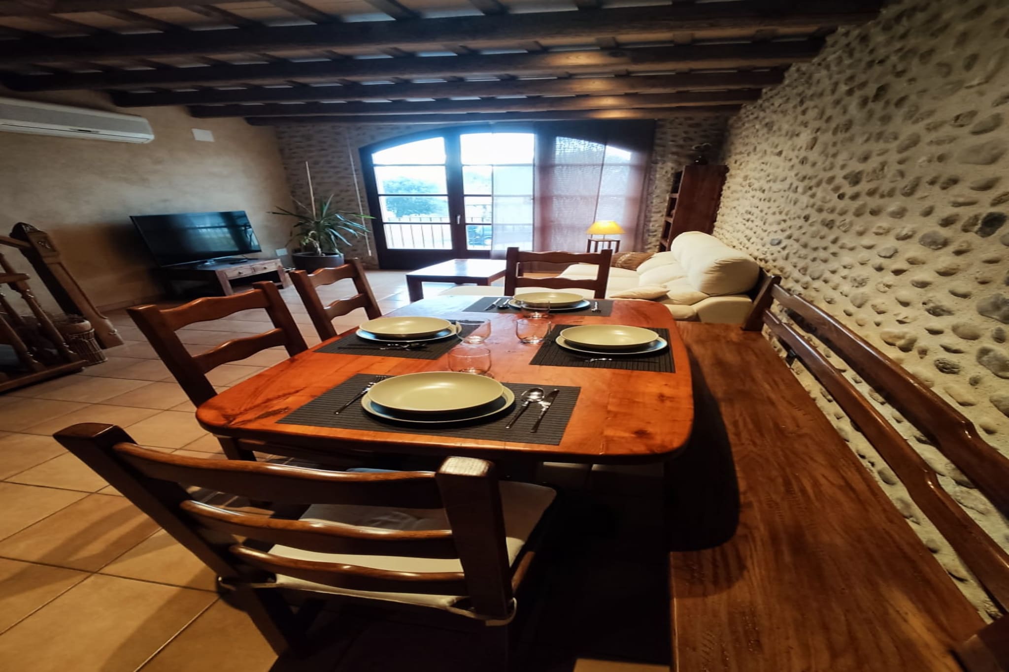 FLUVIANETS-Dining room