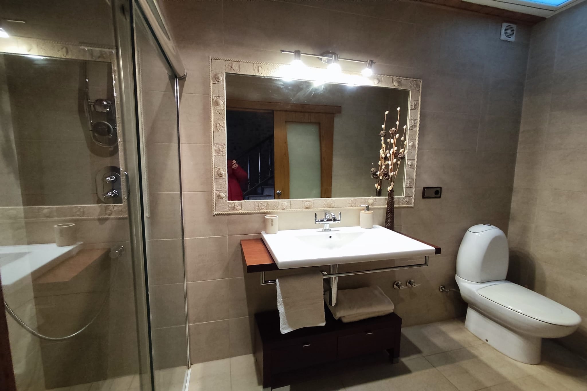 FLUVIANETS-Bathroom
