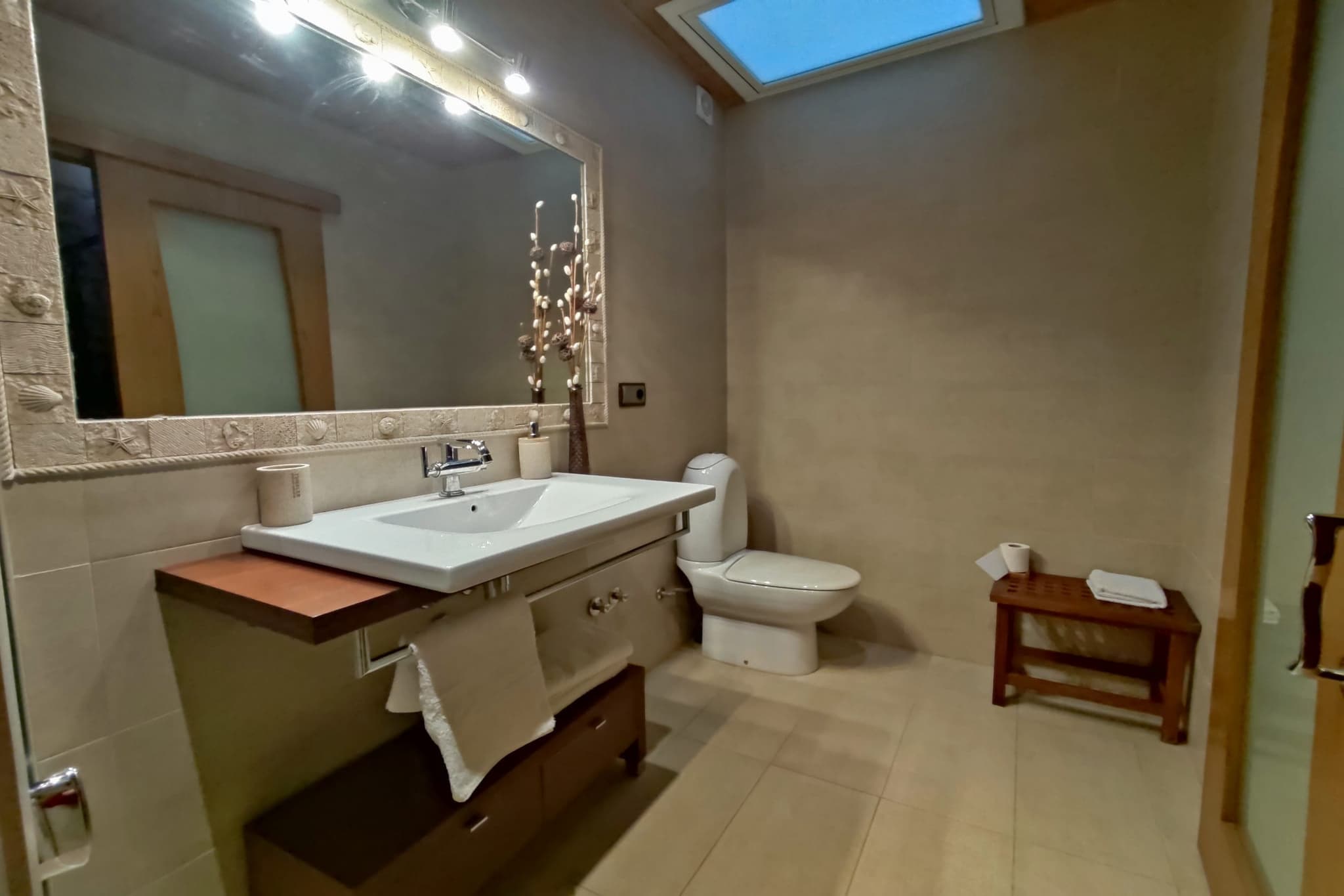FLUVIANETS-Bathroom