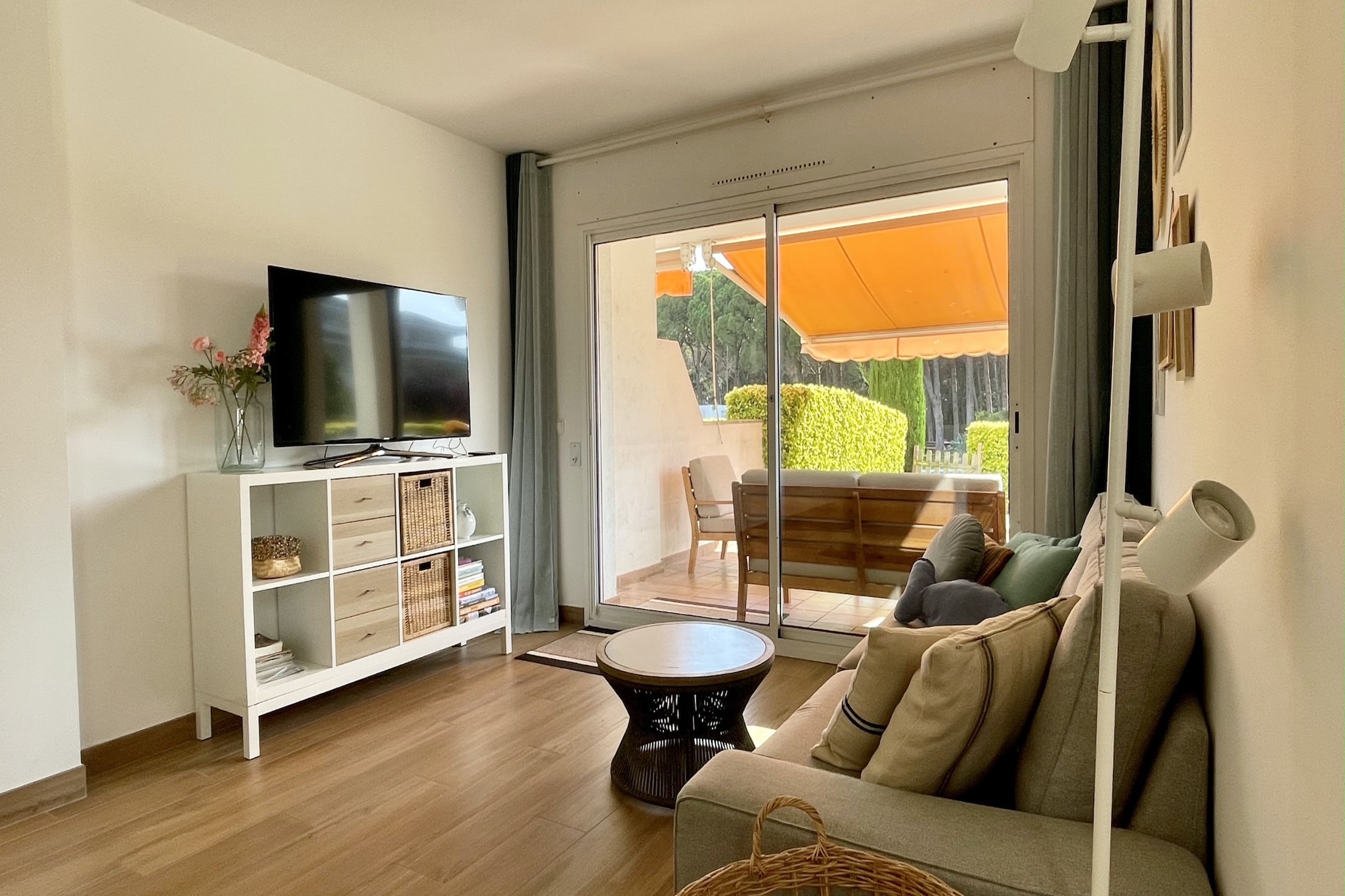 GREEN MAR D 104-Woonkamer