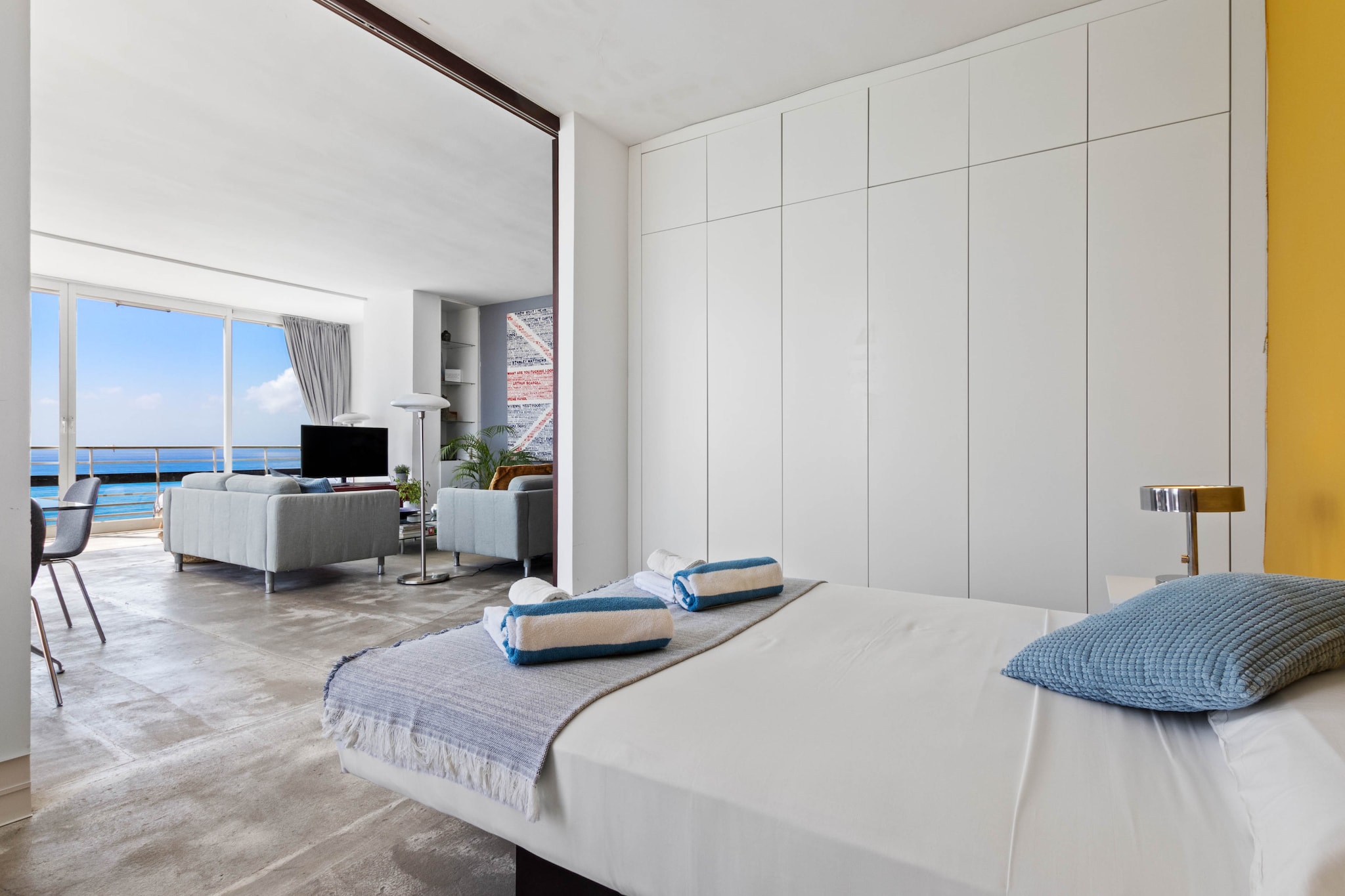 1010 Torre-Bedroom