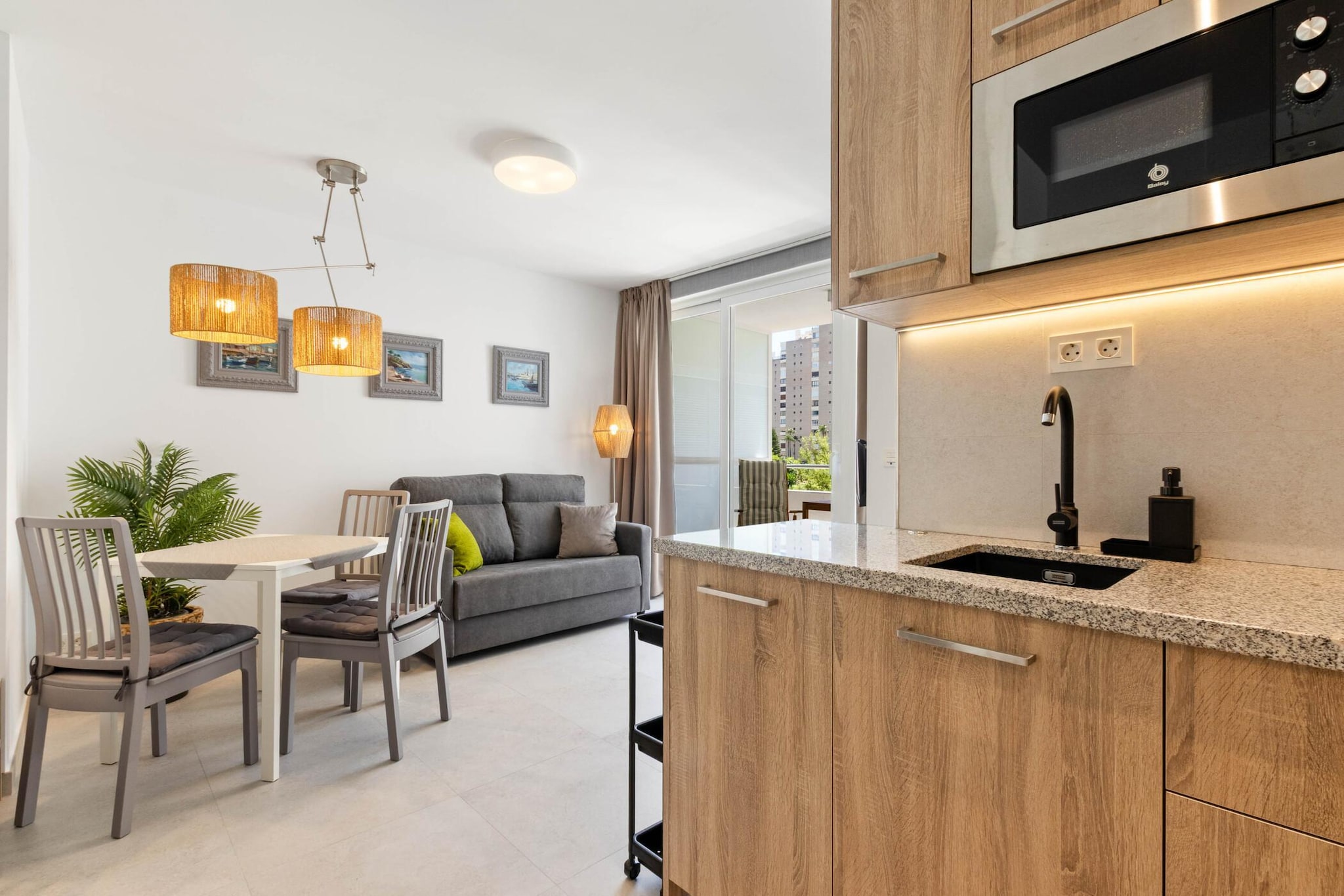 Torre Sol - Playamar-Kitchen