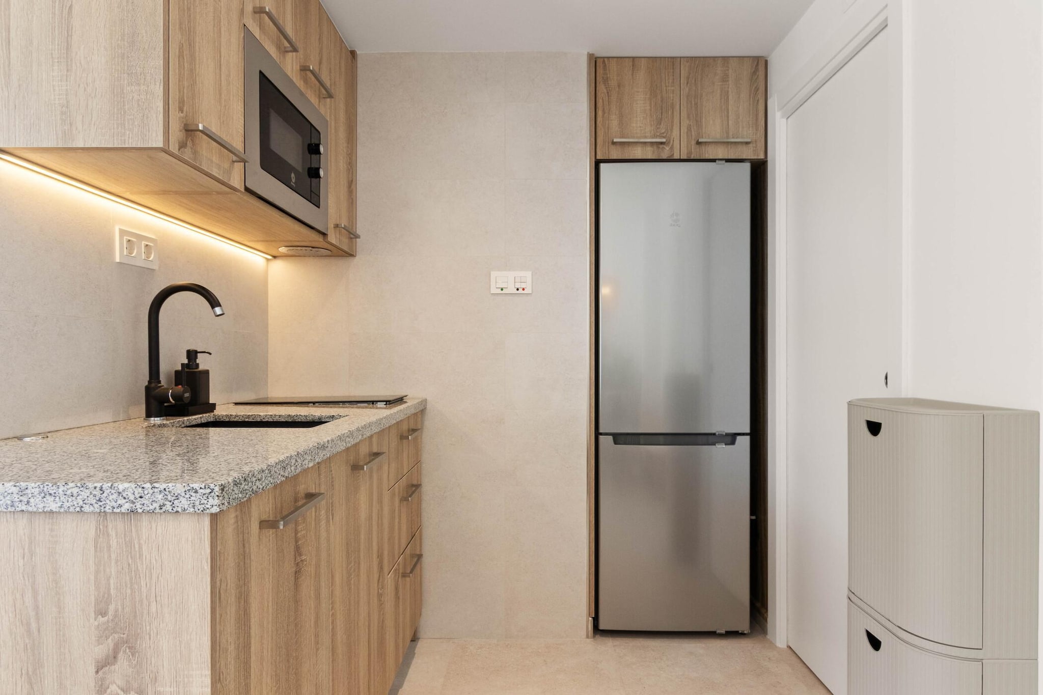 Torre Sol - Playamar-Kitchen