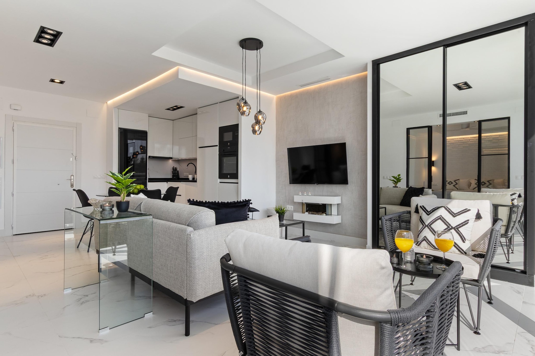 203 Torre-Living room