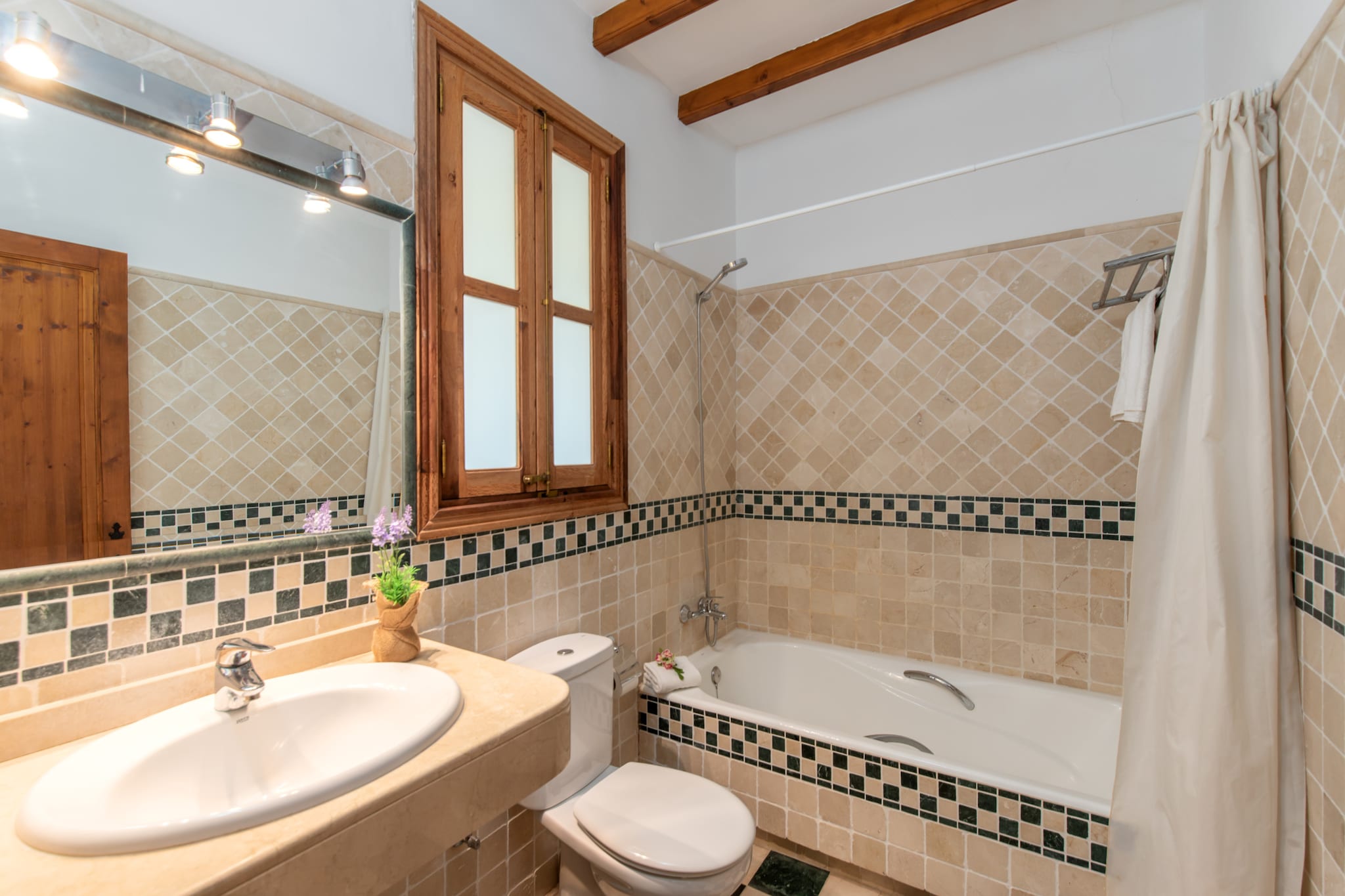 Son Capellet-Badkamer