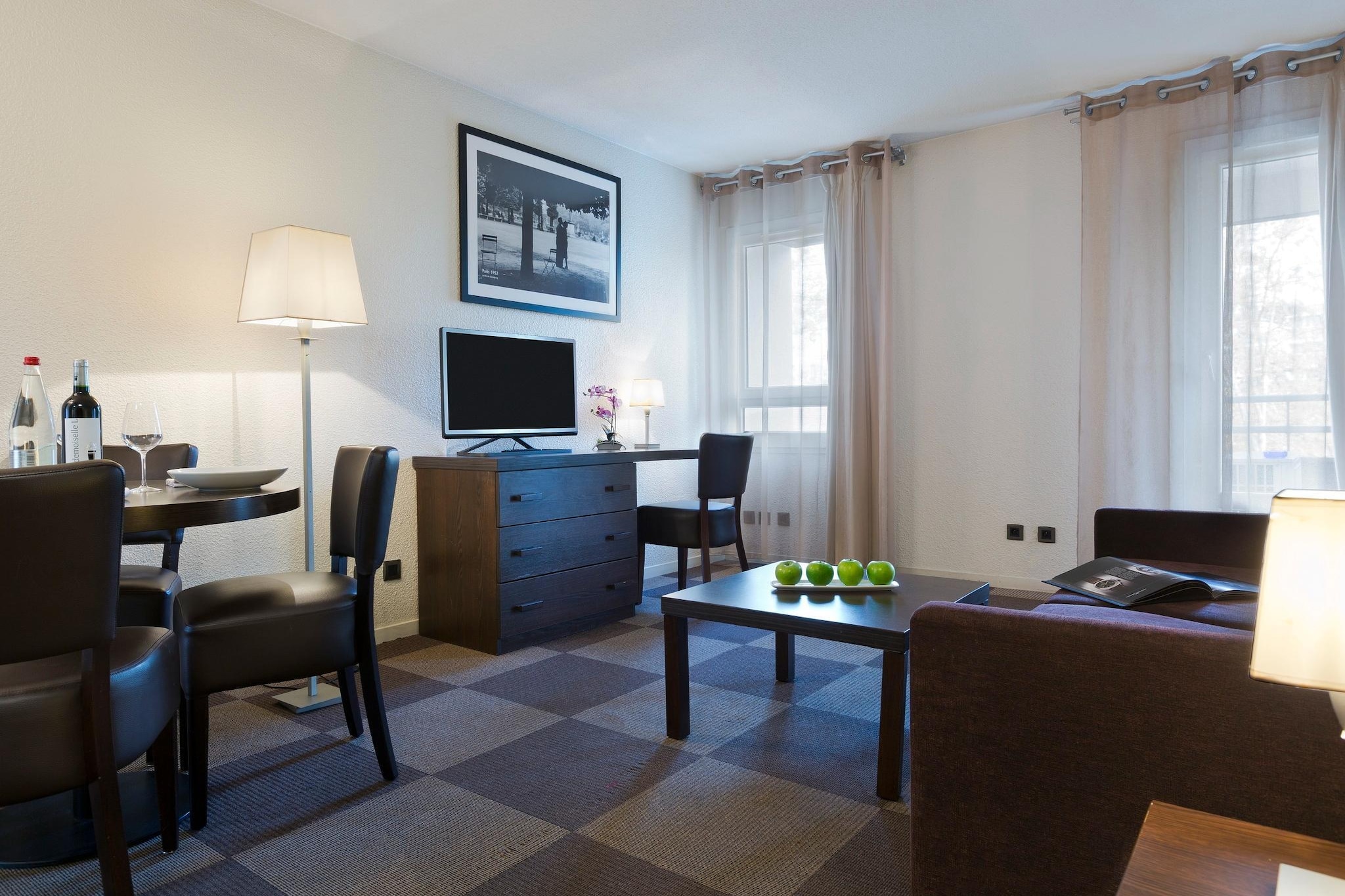 1-Bedroom Apartment park/pool view - LA RESERVE-Woonkamer