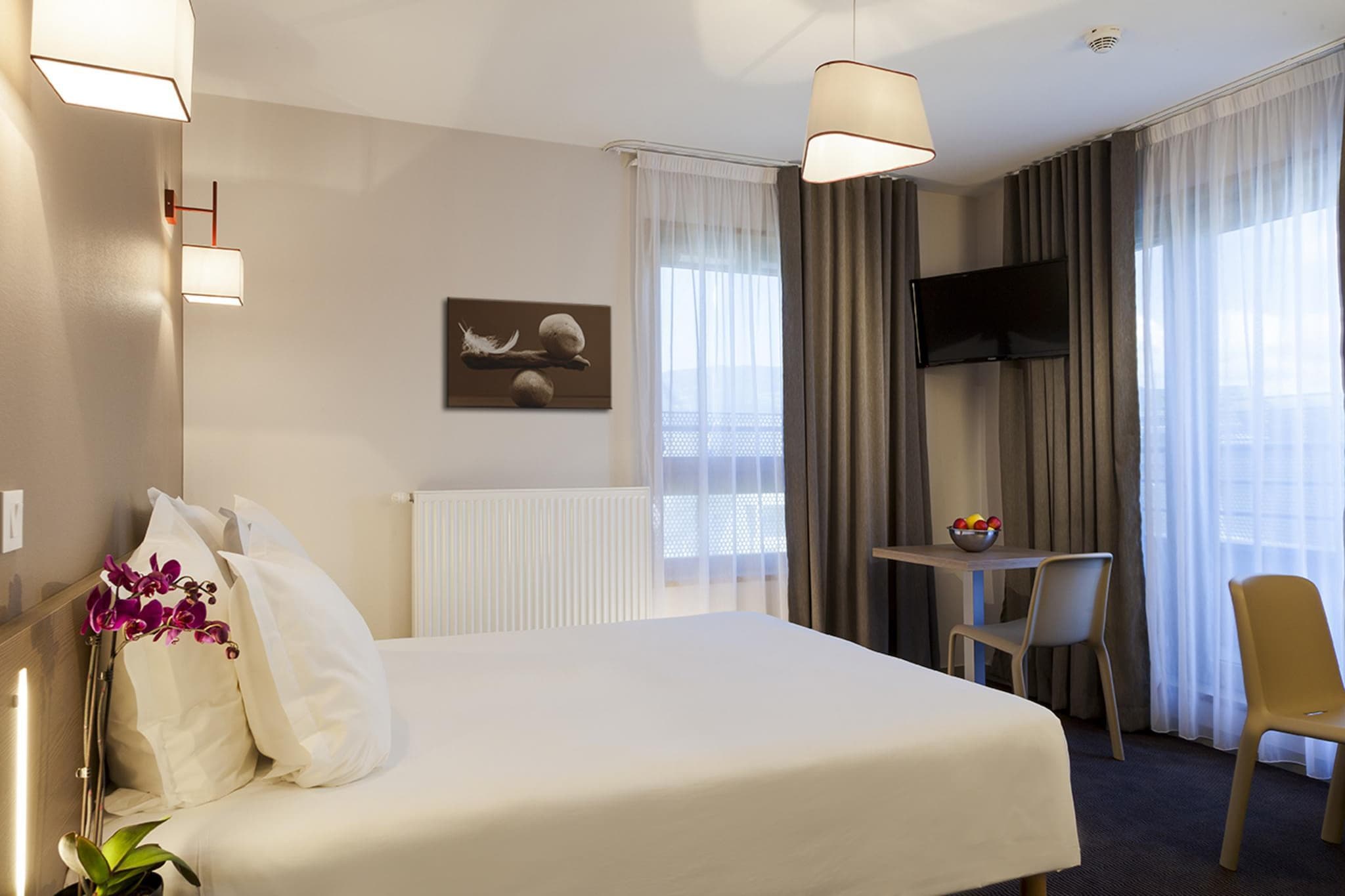 NEHÔ SUITES PORTE DE GENEVE - 1-Bedroom Apartment