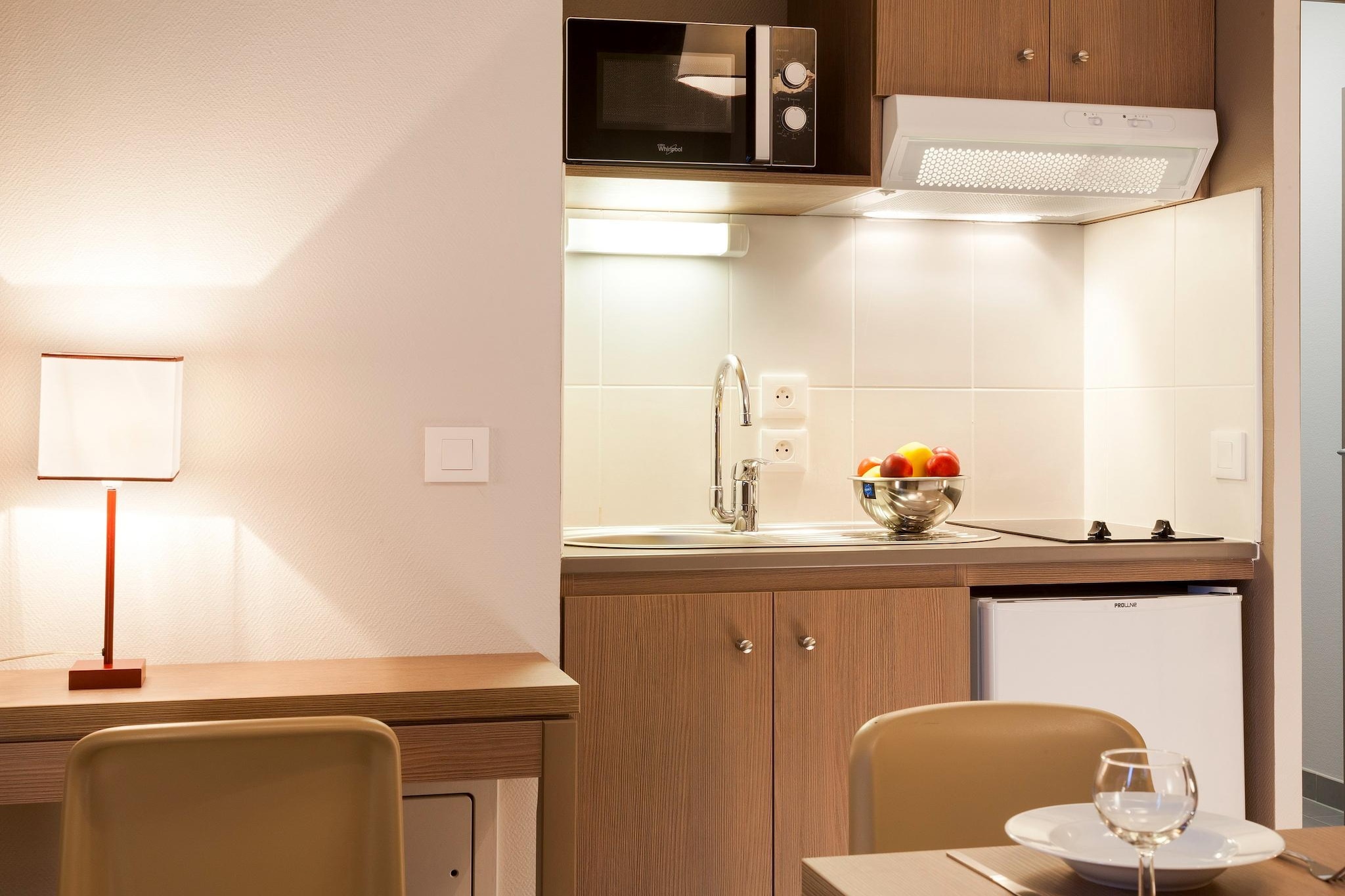NEHÔ SUITES PORTE DE GENEVE - Triple Room-Keuken