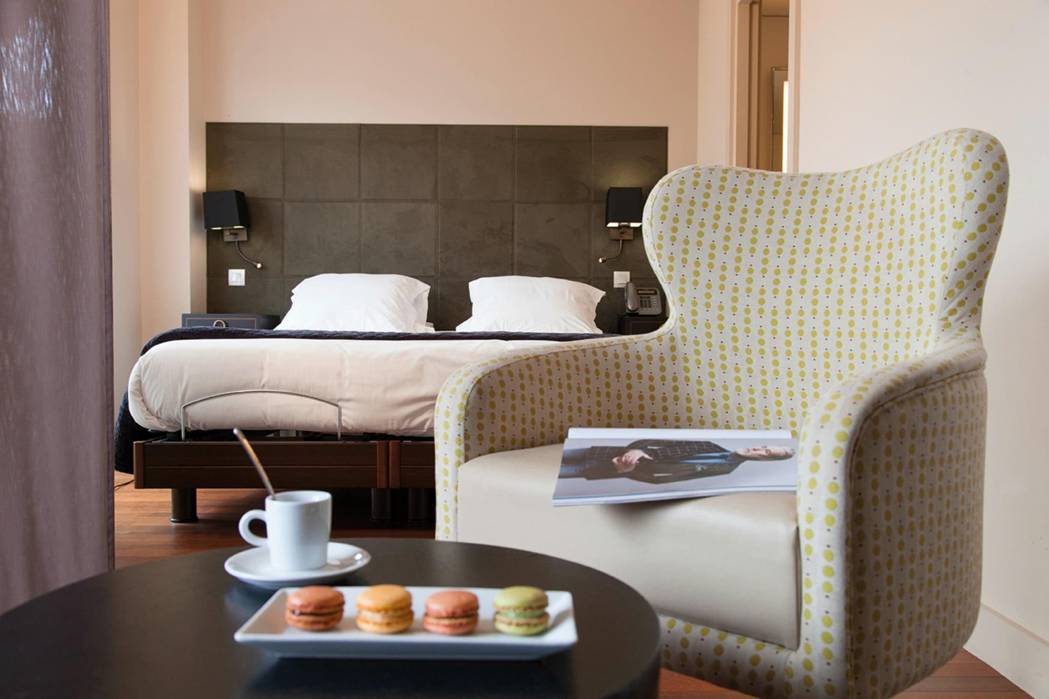 NEHÔ SUITES CANNES CROISETTE - Honeymoon suite with terrace-Schlafzimmer
