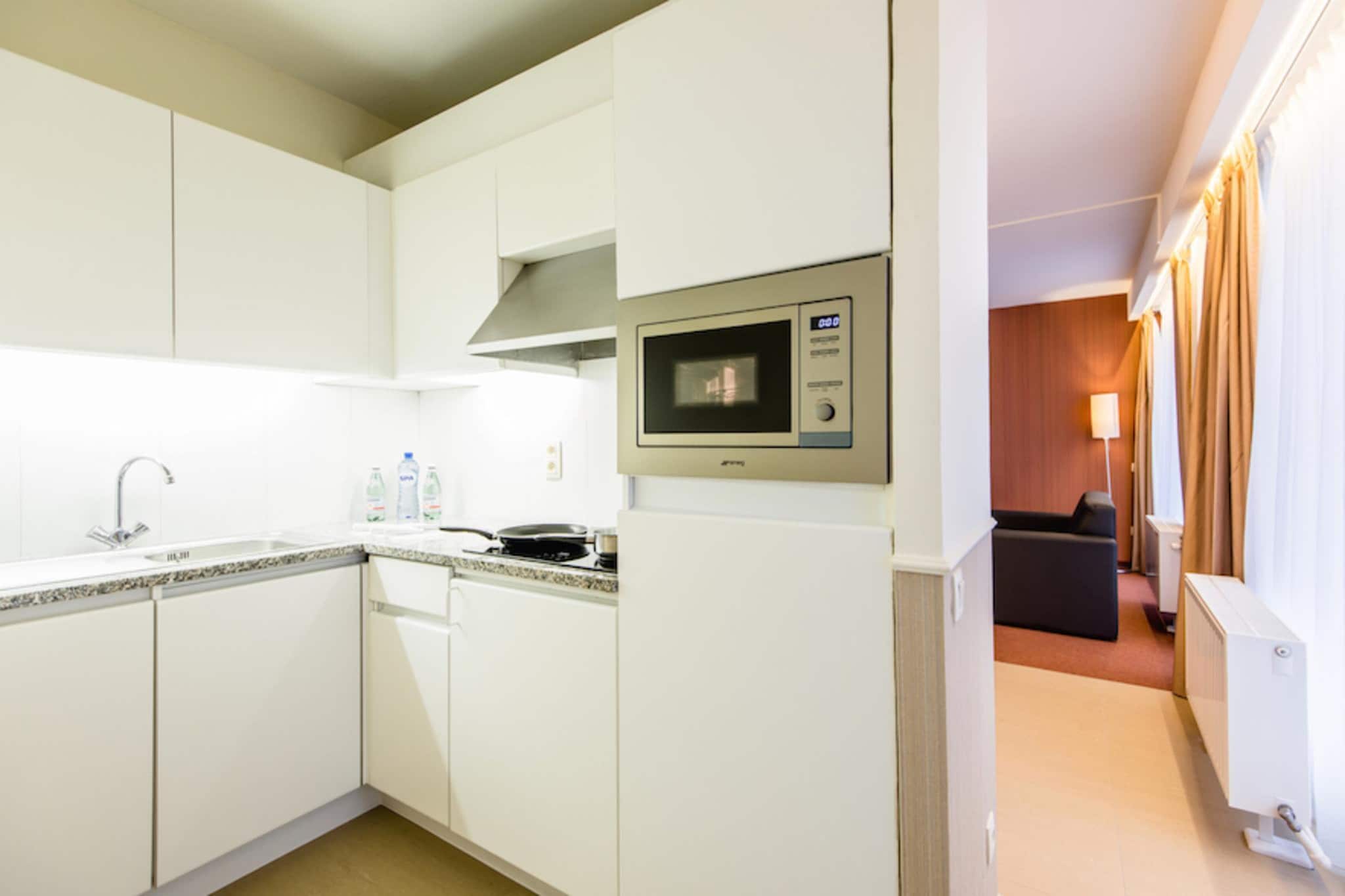 ARASS HOTEL & BUSINESS FLATS - Deluxe Apartment-Cuisine