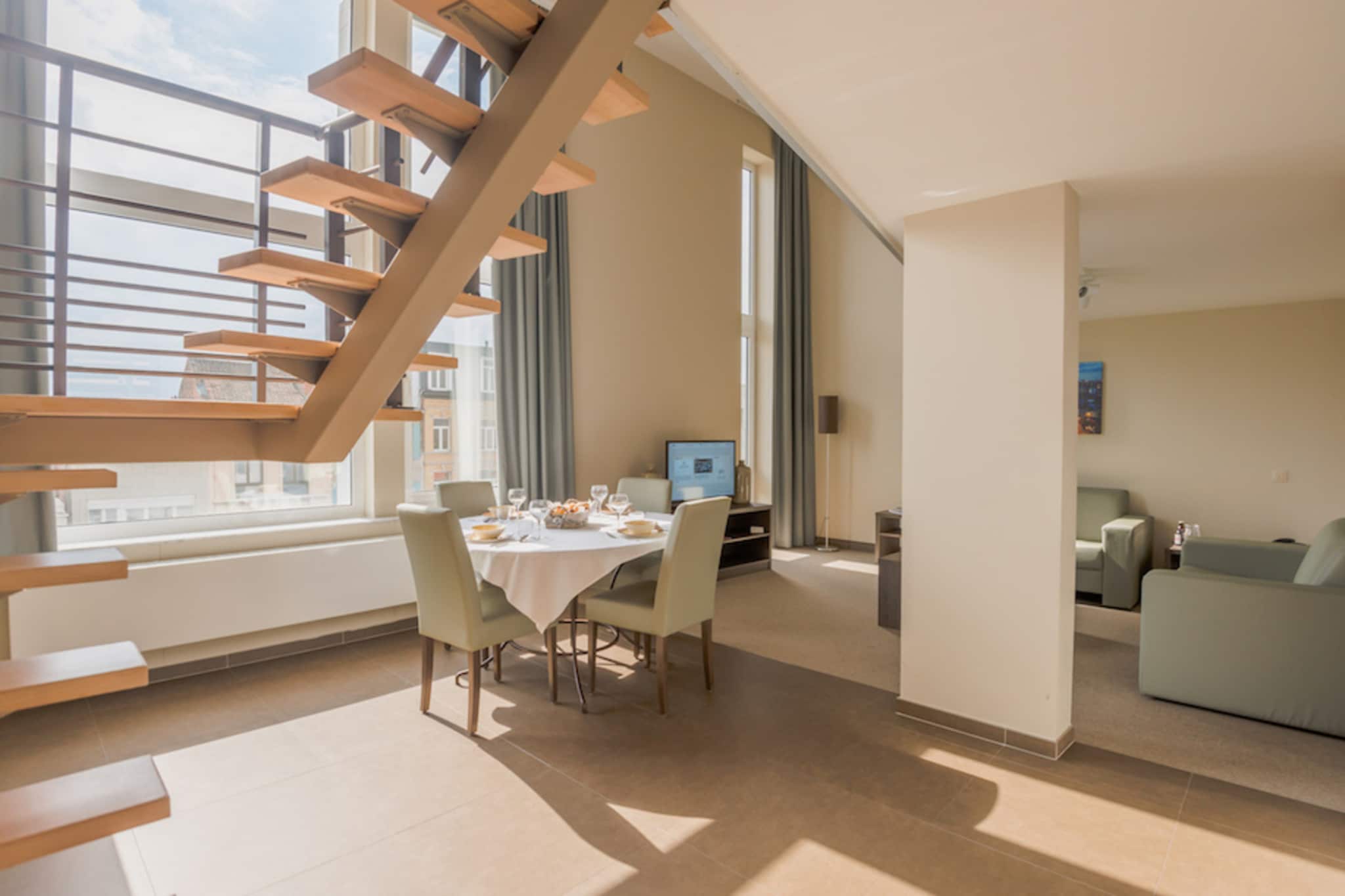 ARASS HOTEL & BUSINESS FLATS - Family apartment-Esszimmer