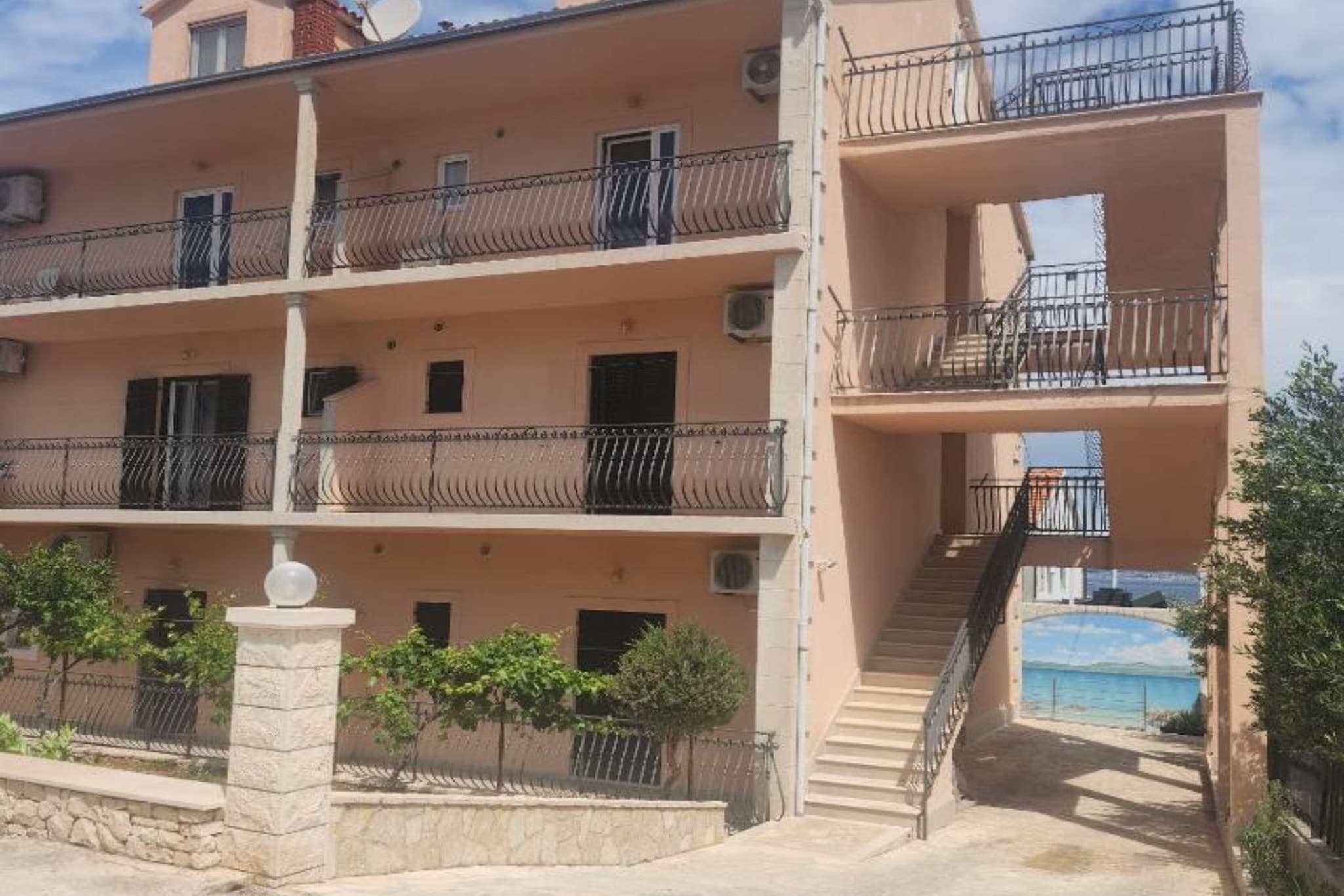 Rooms Tatjana - Double Room (1)-Outdoor