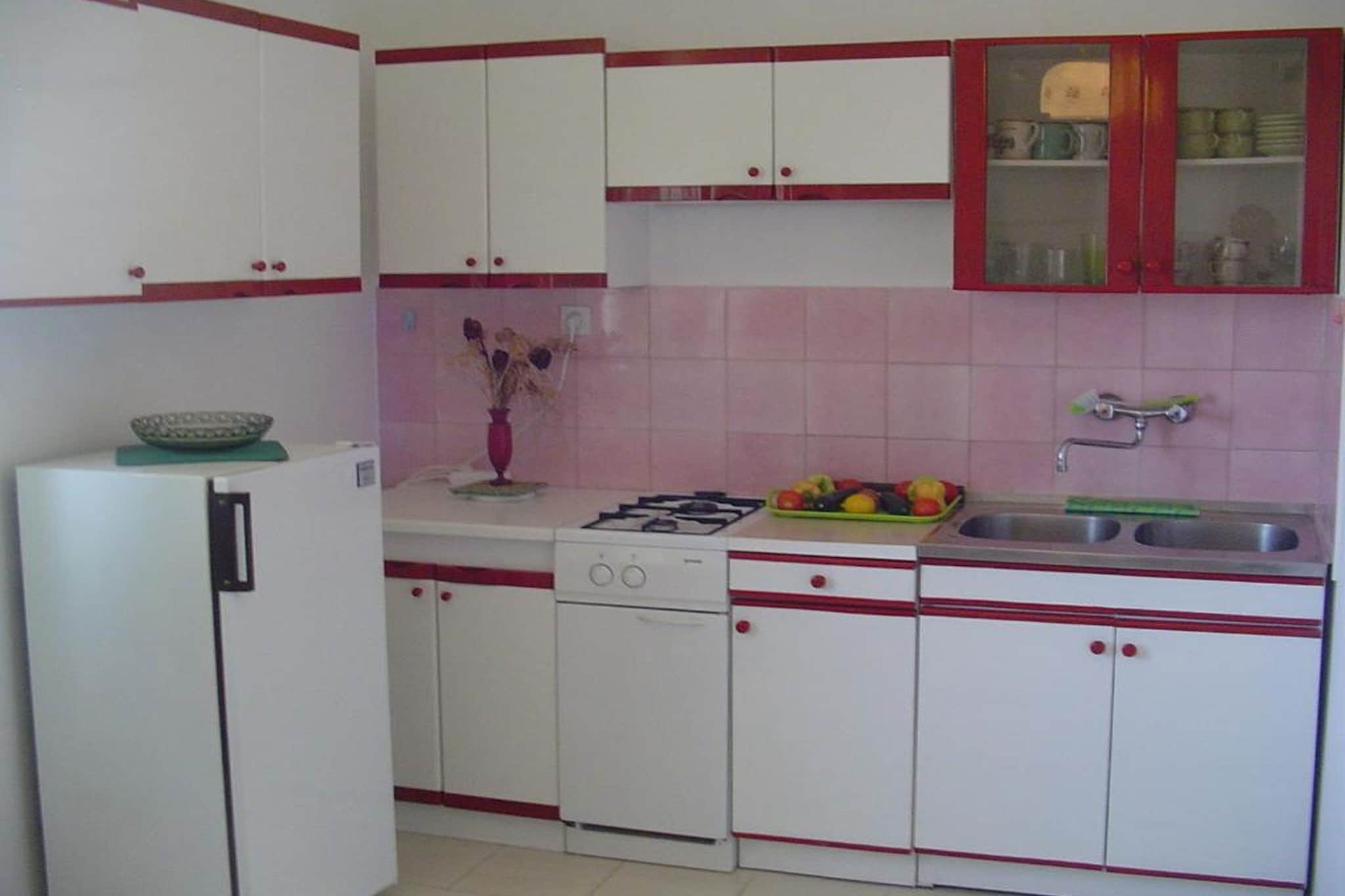 Apartments A&N Pakoštane - One Bedroom Apartment with Sea View and Balcony (A1)