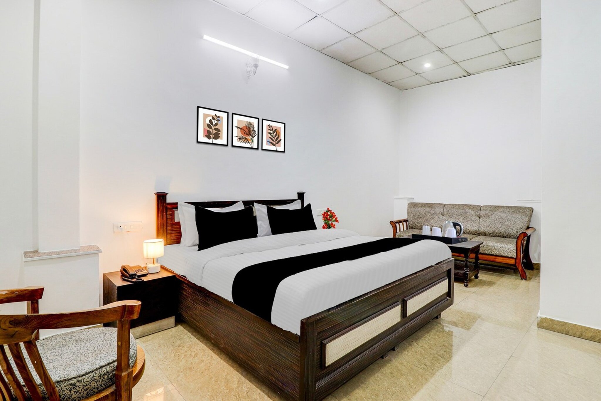 Comfortable Accommodations: Hotel O Dehradun Central Railway Junction Formerly Bhagwan Guest House in Dehradun offers family rooms with air-conditioning, private bathrooms, work desks, and seating areas. Each room includes free toiletries, a bath or shower, TV, and tiled floors. Essential Facilities: Guests enjoy free WiFi, a 24-hour front desk, housekeeping service, room service, and luggage storage. The hotel provides a welcoming environment with English and Hindi spoken at reception. Prime Location: Located 22 km from Dehradun Airport, the hotel is a 7-minute walk from Dehradun Station and 1.5 km from Dehradun Clock Tower. Nearby attractions include Gun Hill Point (27 km) and Indian Military Academy (8 km).

Early Check-In Policy: A full day’s room rate will be charged for check-ins before 6:00 AM. Complimentary early check-in is available between 6:00 AM and 10:00 AM, subject to room availability.
Check-in is only available to guests aged 18 and above. Please provide a government-issued ID to confirm your age.
