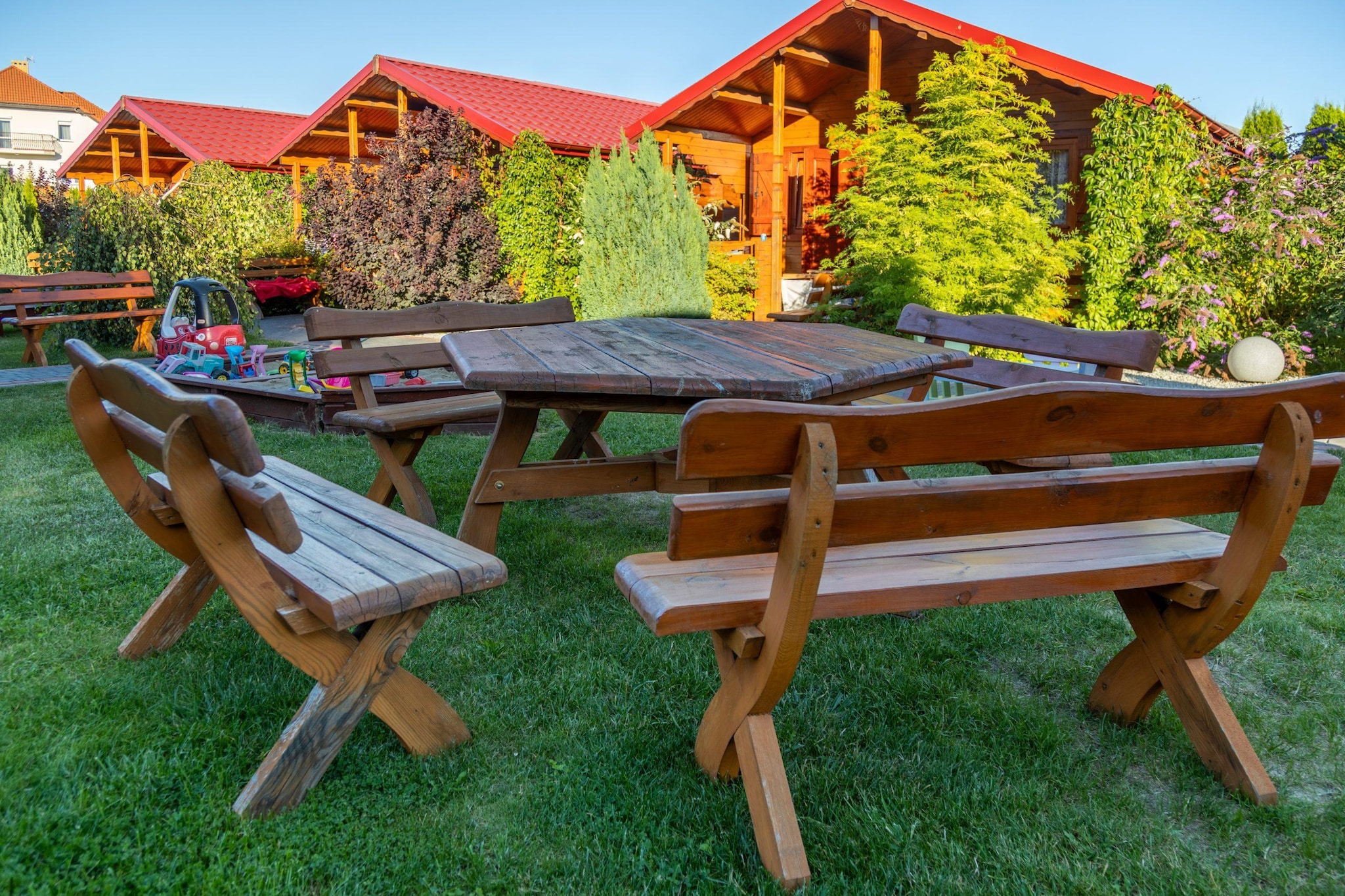 Parterowe domki wakacyjne dla 6 osób w Gąskach-Gardens summer