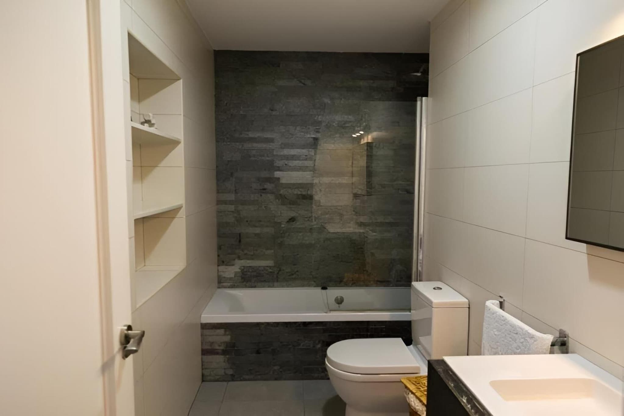 5027-+34667401974-Bathroom