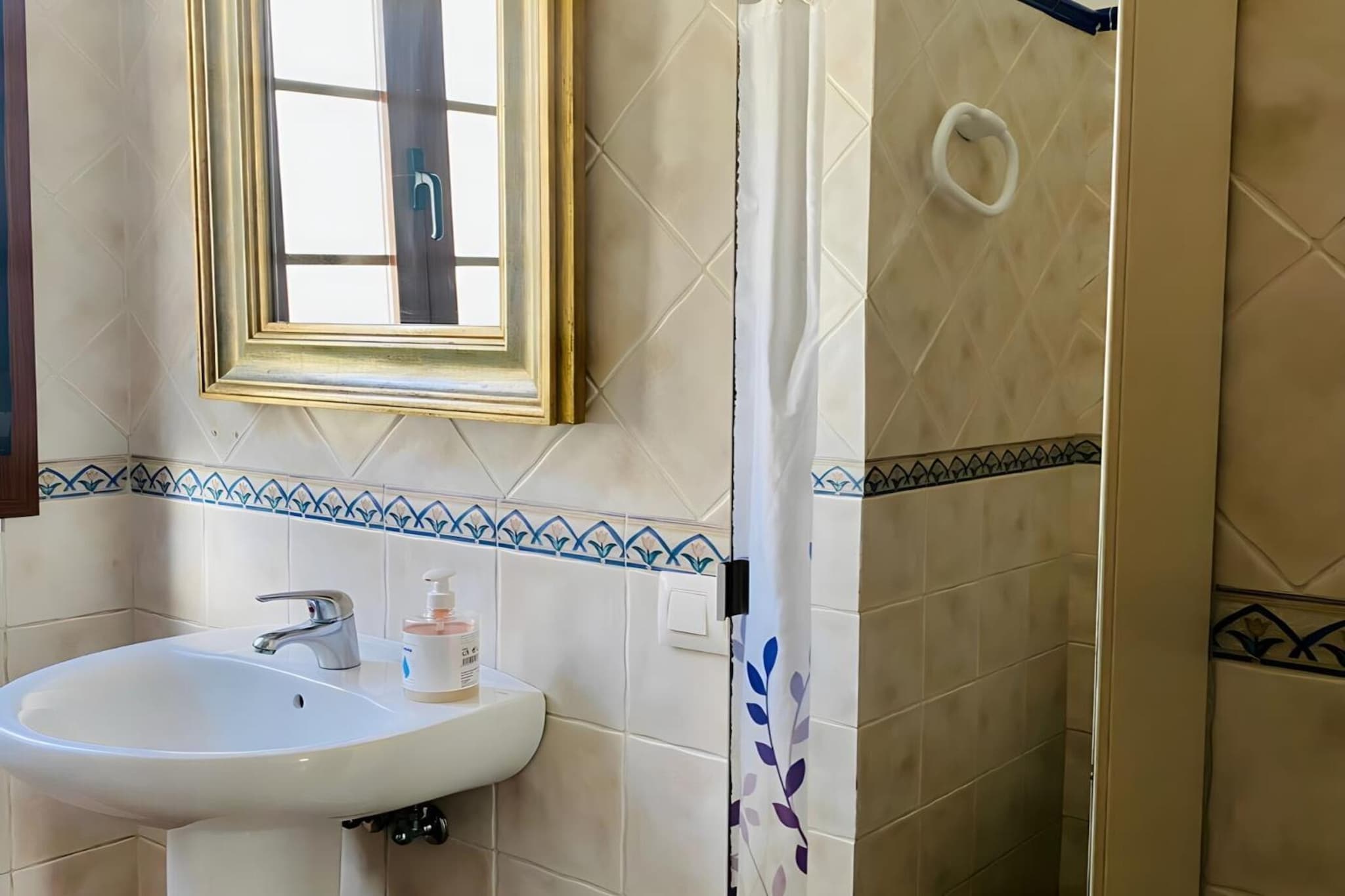 4682-+34618736920-Badkamer