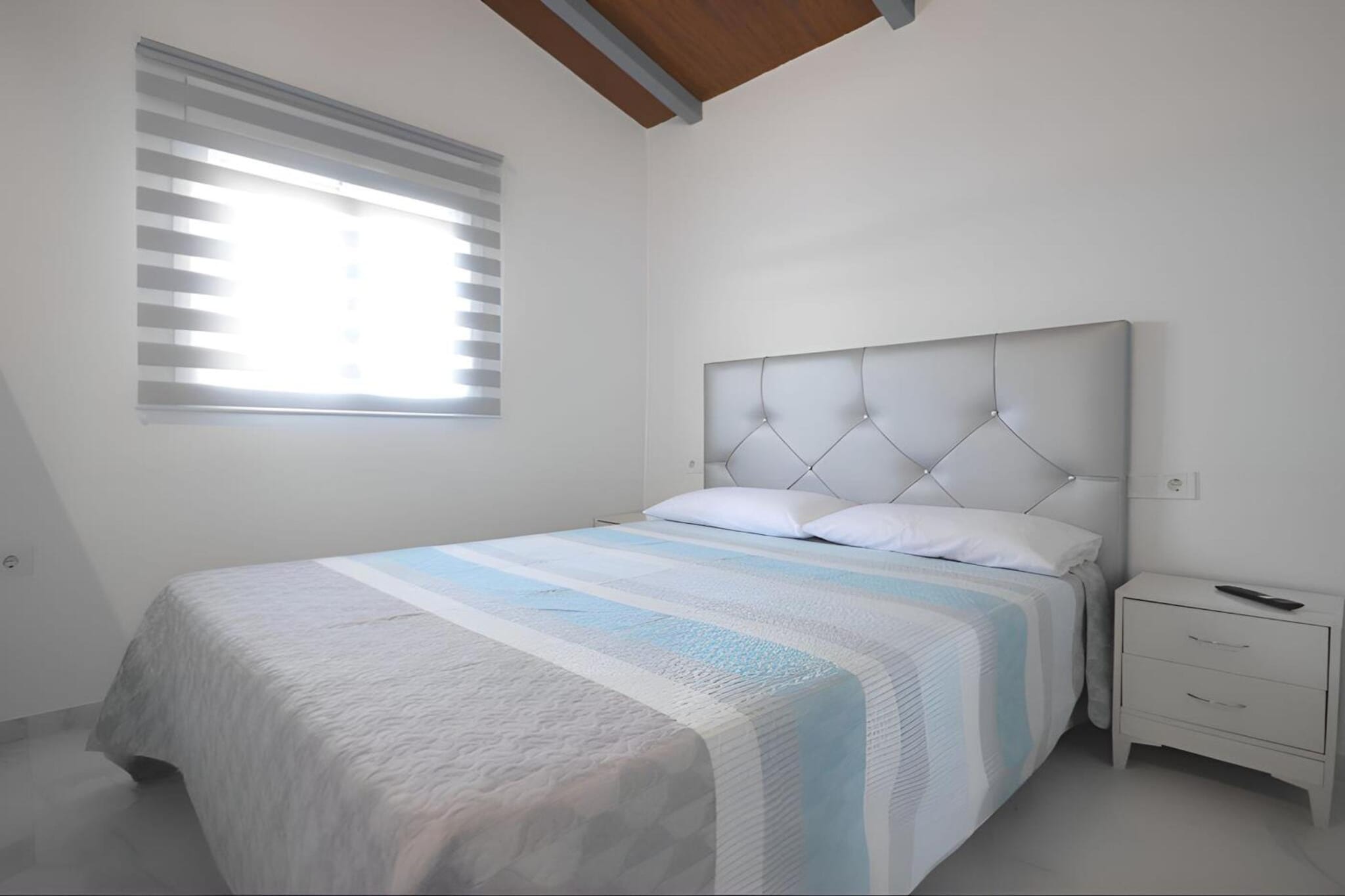 Bed Linen, Hot Water, Internet Access DSL, Wardrobe, open kitchen(stove, toaster, coffee machine, oven, microwave, dishwasher, fridge, freezer, dishes and cutlery, Cooking basics), Living/diningroom(TV(flatscreen), dining table, seating area), bedroom(double bed), bedroom(2x single bed), bathroom(shower, washbasin, toilet), Beach, Indoor play area, tumble dryer, washing machine, air conditioning, garden, BBQ, parking, private outdoor pool, iron, plancha grill, Towels/Sheets (Incl.), Essentials, Cleaning products, Wine glasses
