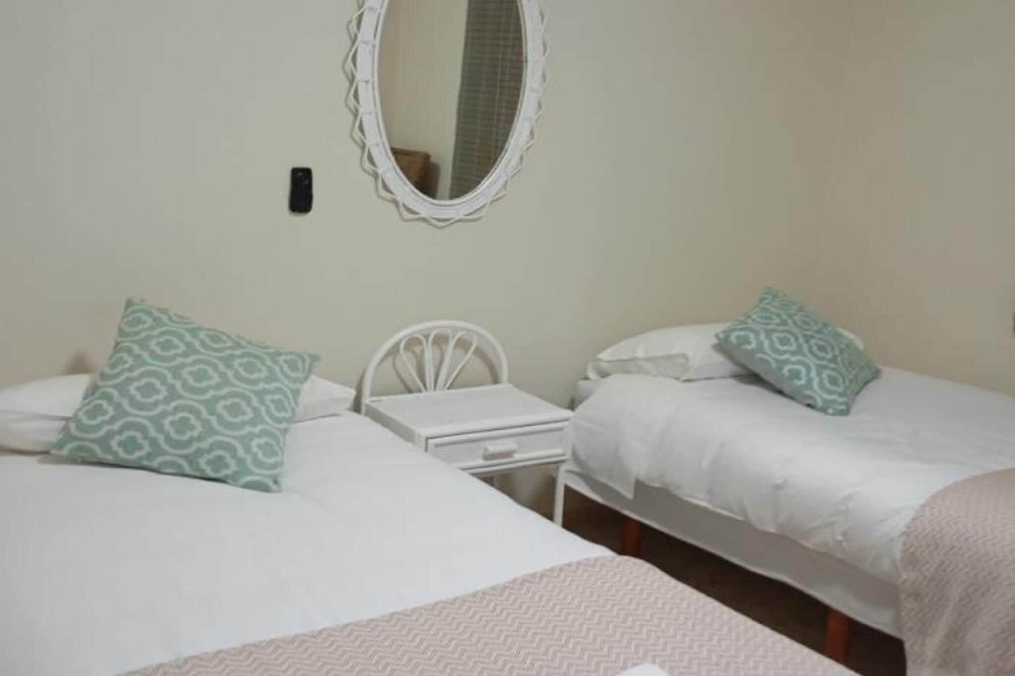 4662-+34657932478-Chambre