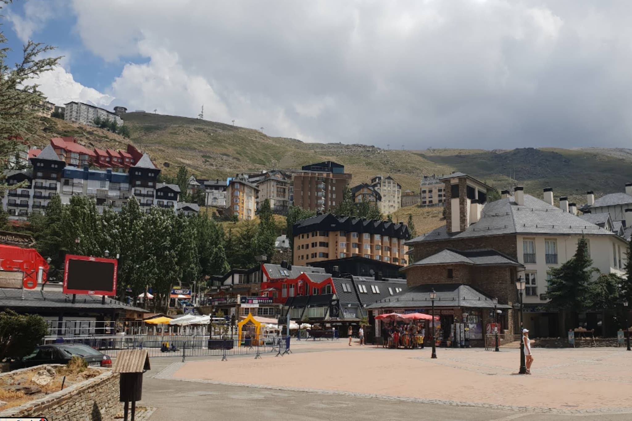 4608-Andrés-707-Zones été à 1 km