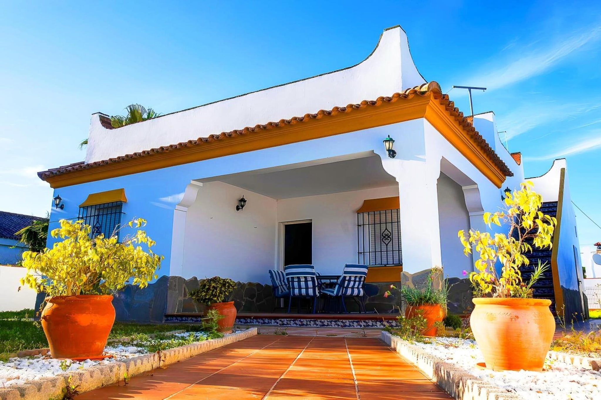 Family Holiday Villa in Conil with pool