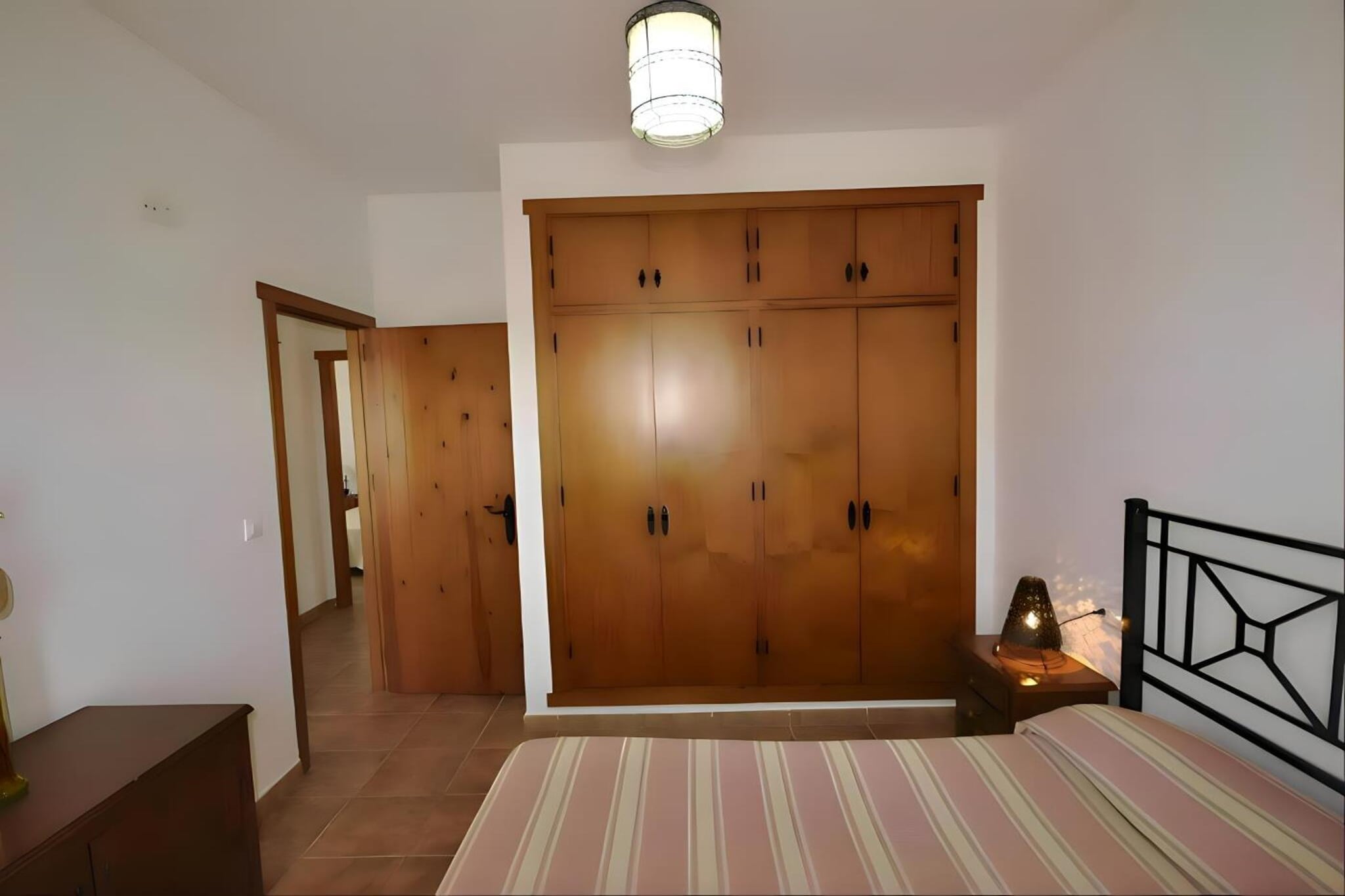 1780-+34636792434-Chambre